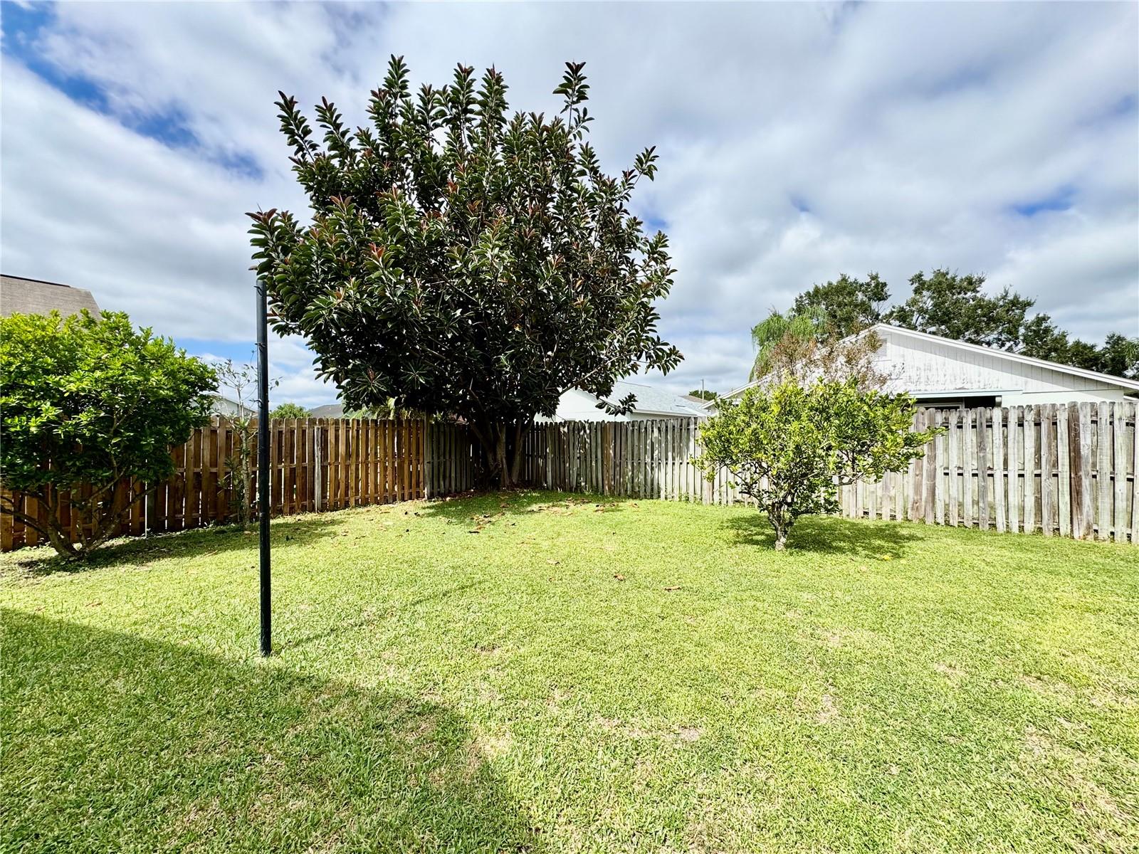 1625 PORTSMOUTH LAKE DR, BRANDON, FL, 33511