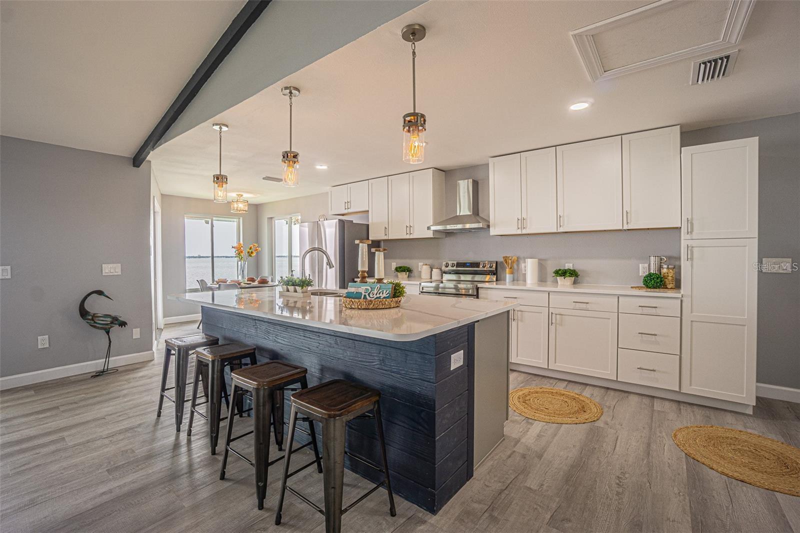 A4668251 Property Photo