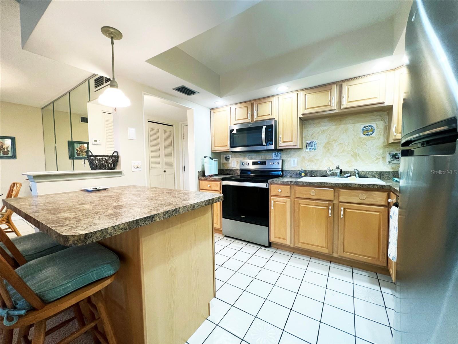 5220 BRITTANY DR S #1101, ST PETERSBURG, FL, 33715