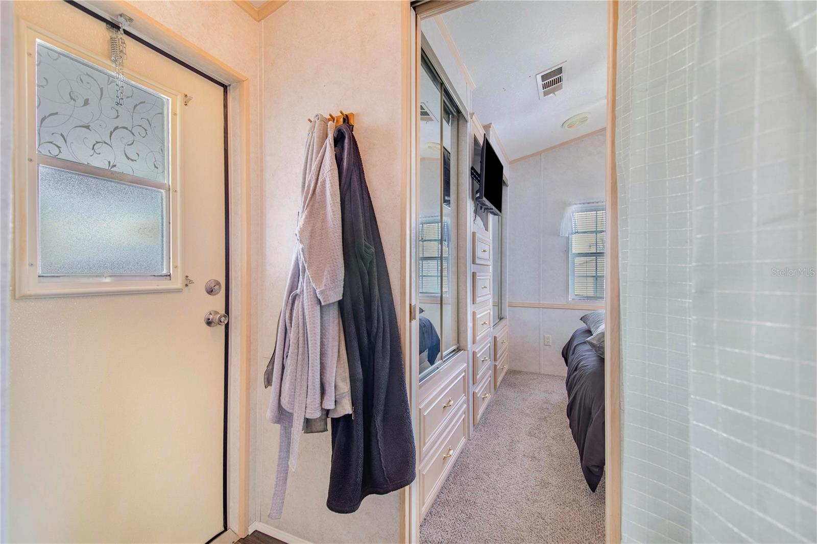 P4936662 Property Photo