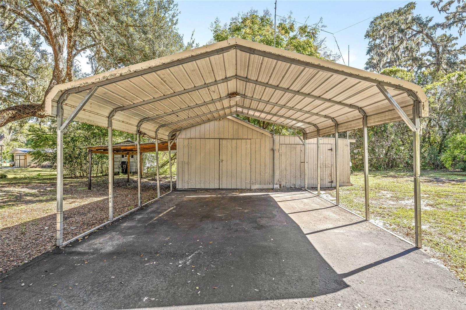 TB8437218 Property Photo