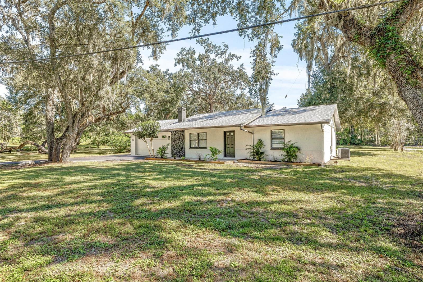 TB8437218 Property Photo