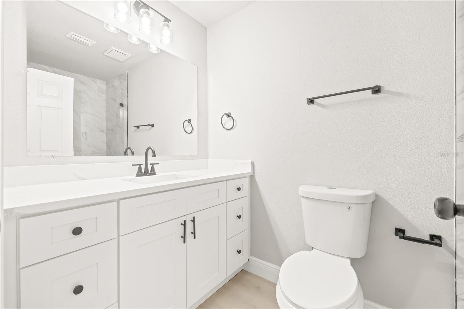 TB8437218 Property Photo