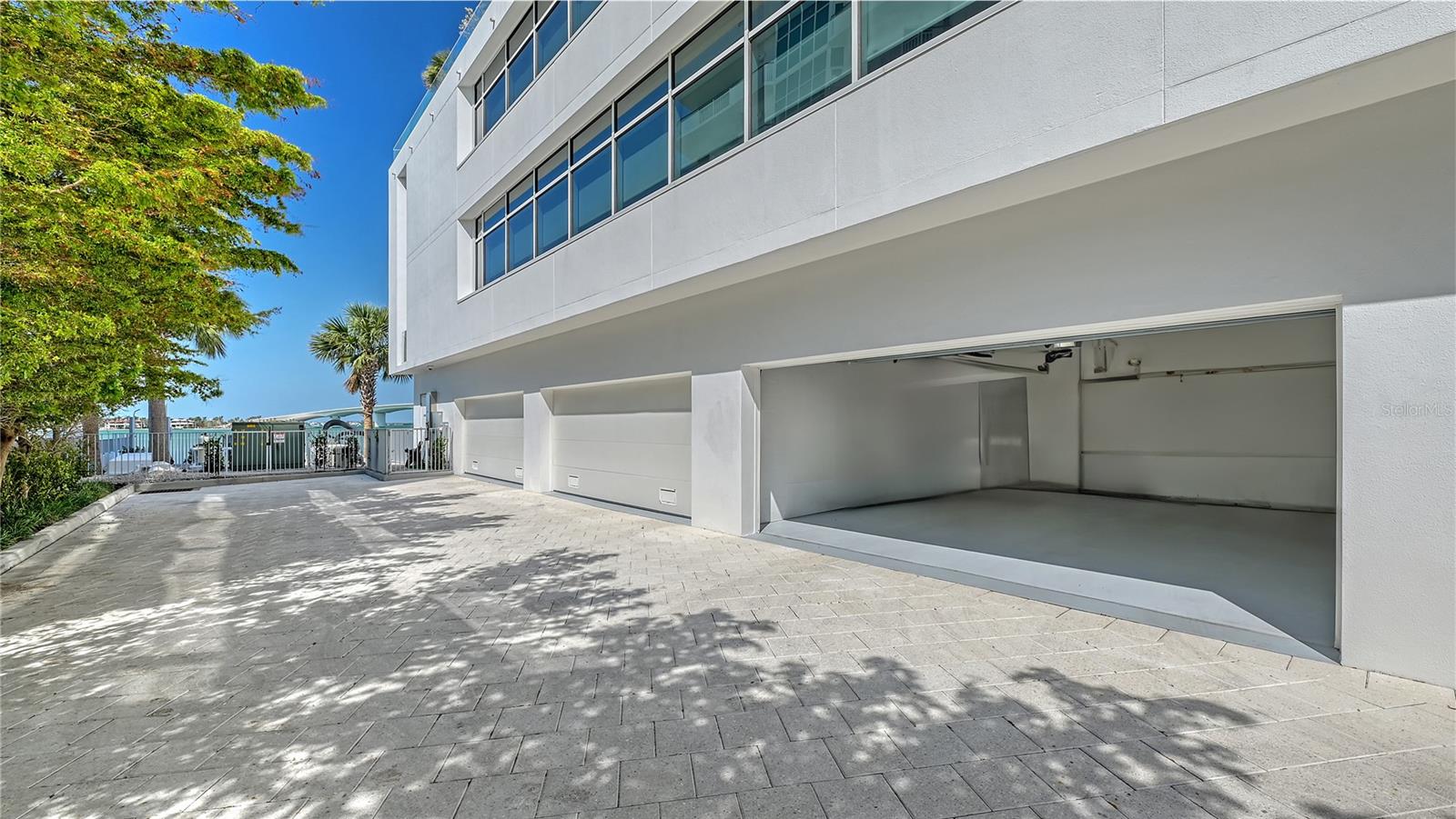 A4668258 Property Photo