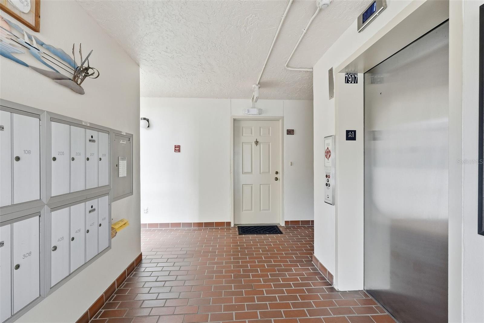 7907 SAILBOAT KEY BLVD S #107, SOUTH PASADENA, FL, 33707