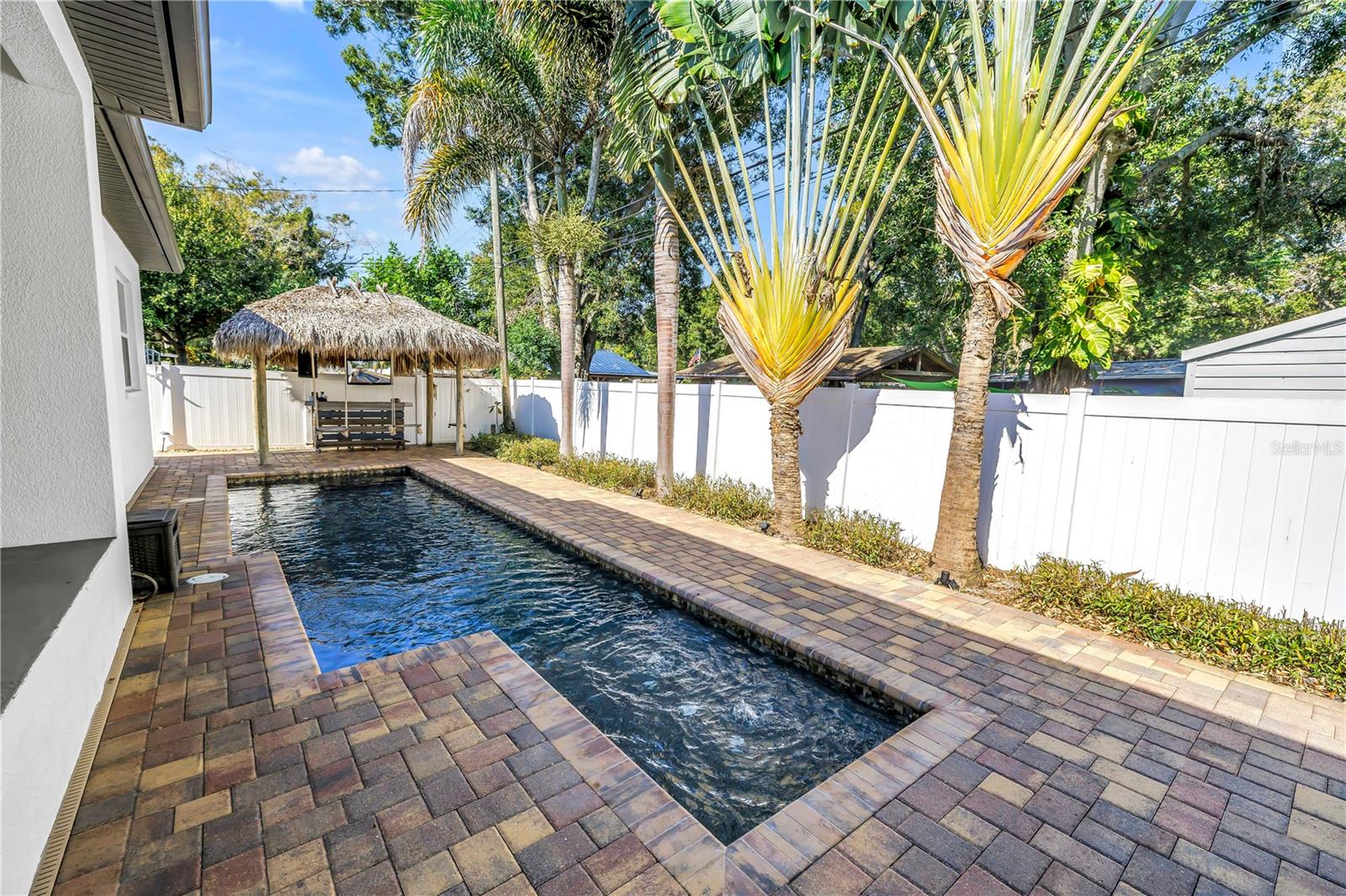 1235 50TH AVE N, ST PETERSBURG, FL, 33703