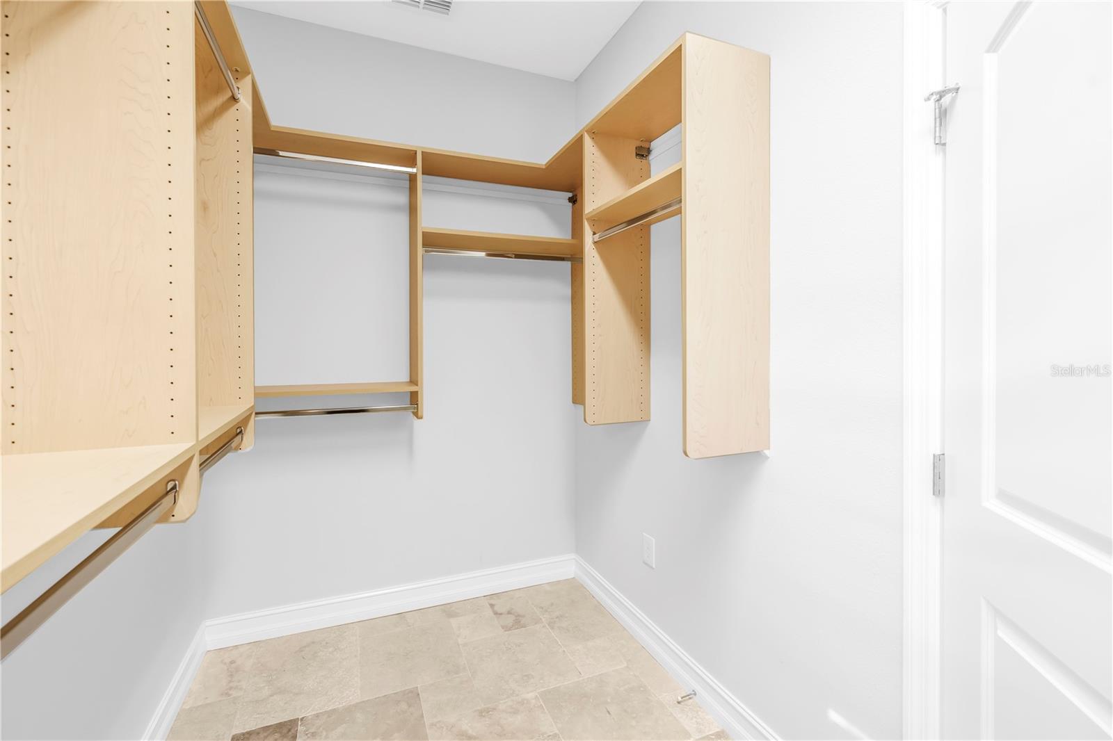 1235 50TH AVE N, ST PETERSBURG, FL, 33703