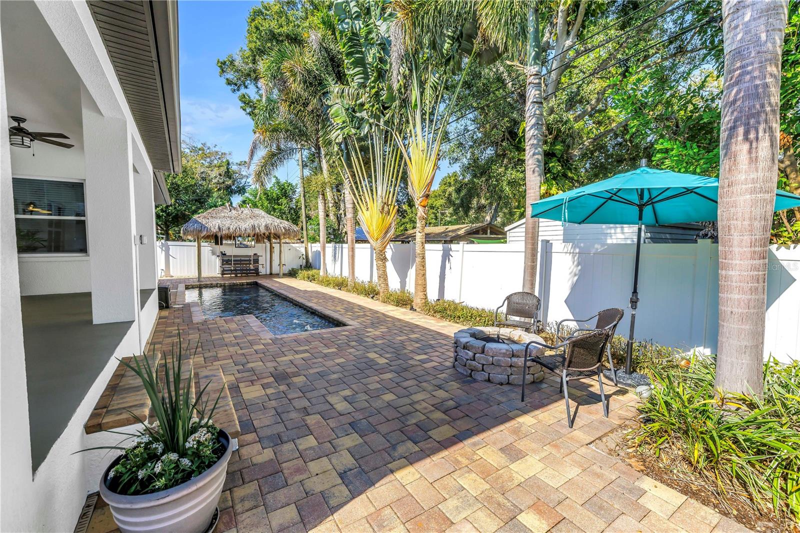 1235 50TH AVE N, ST PETERSBURG, FL, 33703