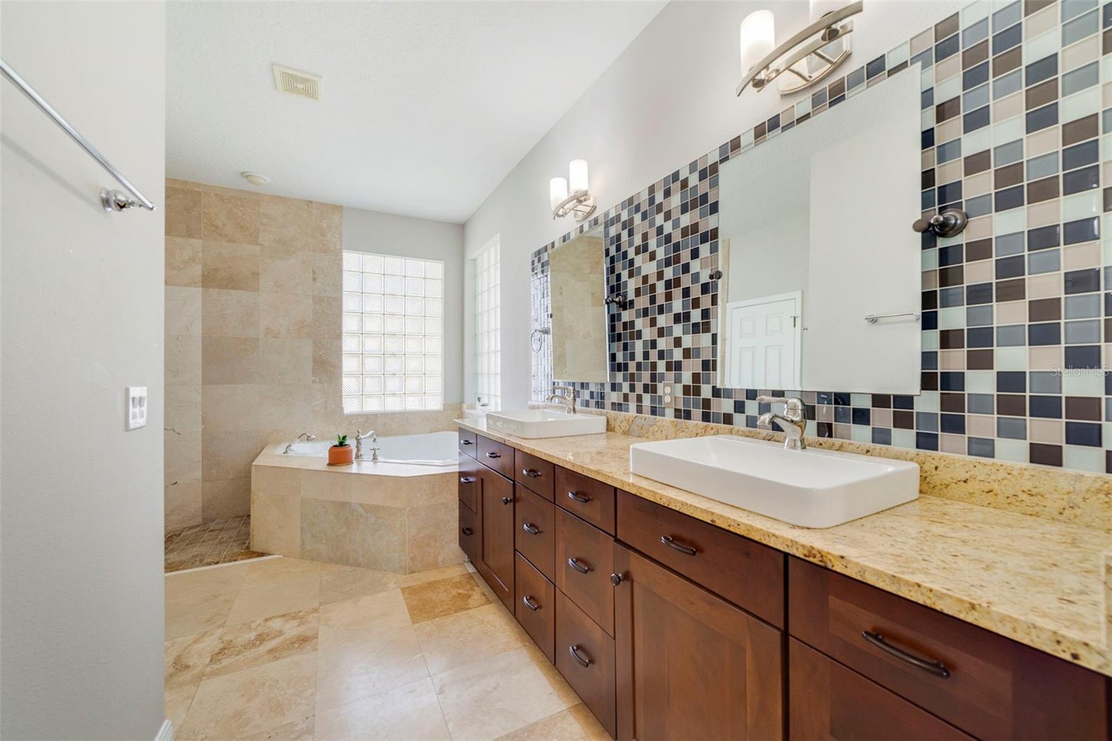 14131 ISLAMORADA DR, ORLANDO, FL, 32837