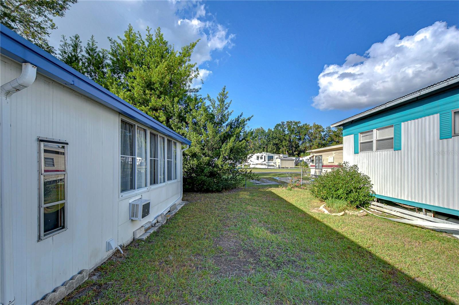 TB8437272 Property Photo