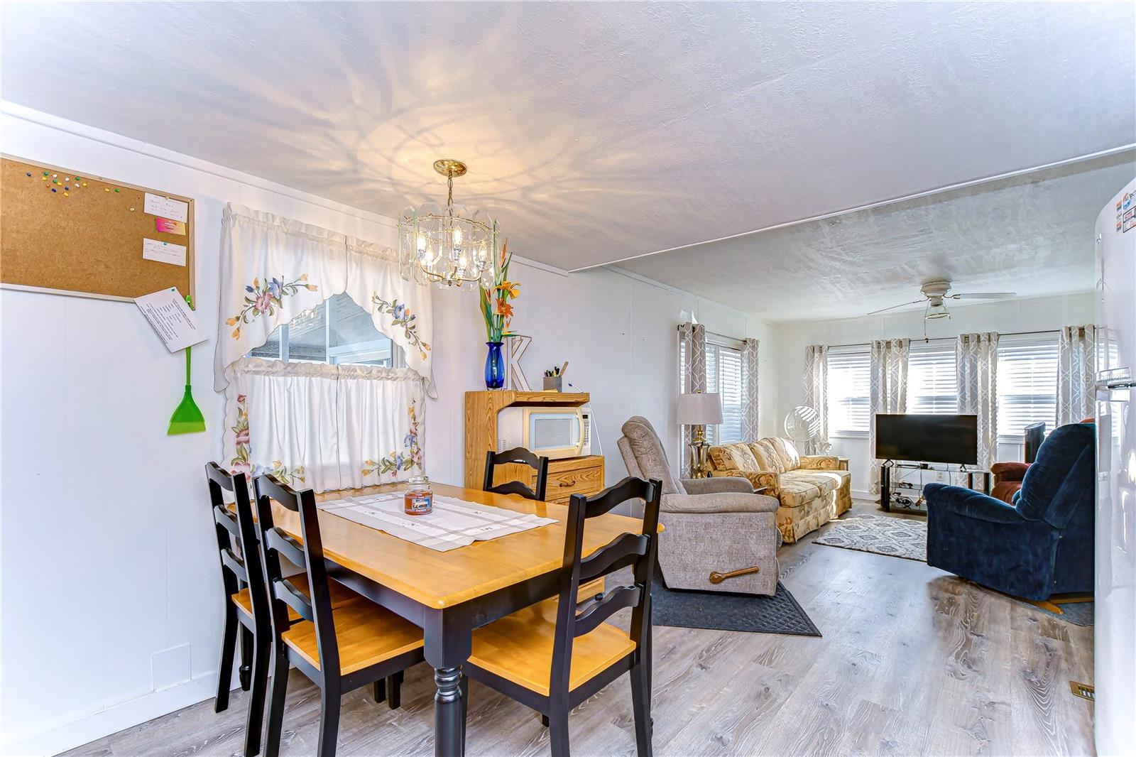 TB8437272 Property Photo