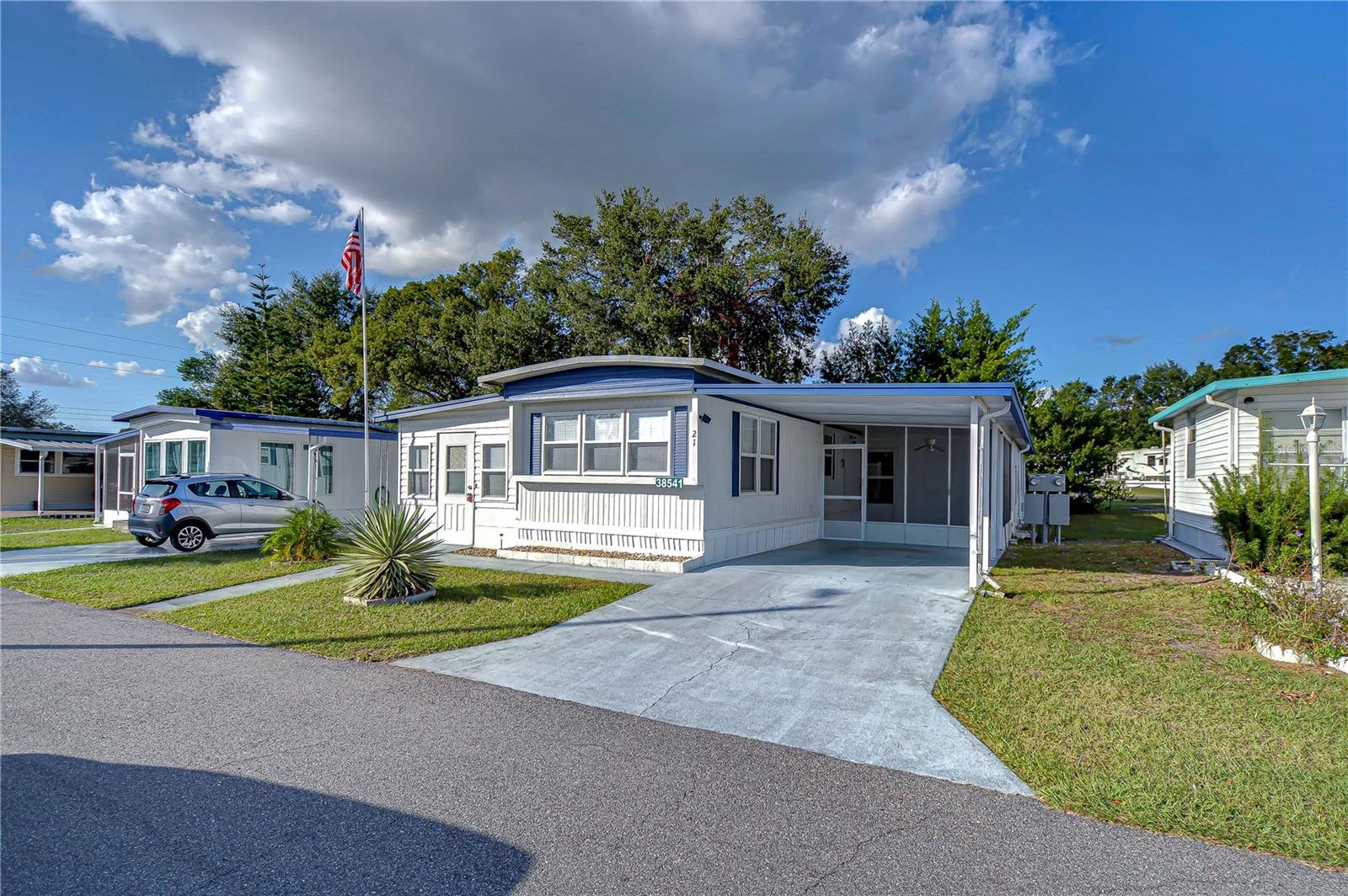 TB8437272 Property Photo