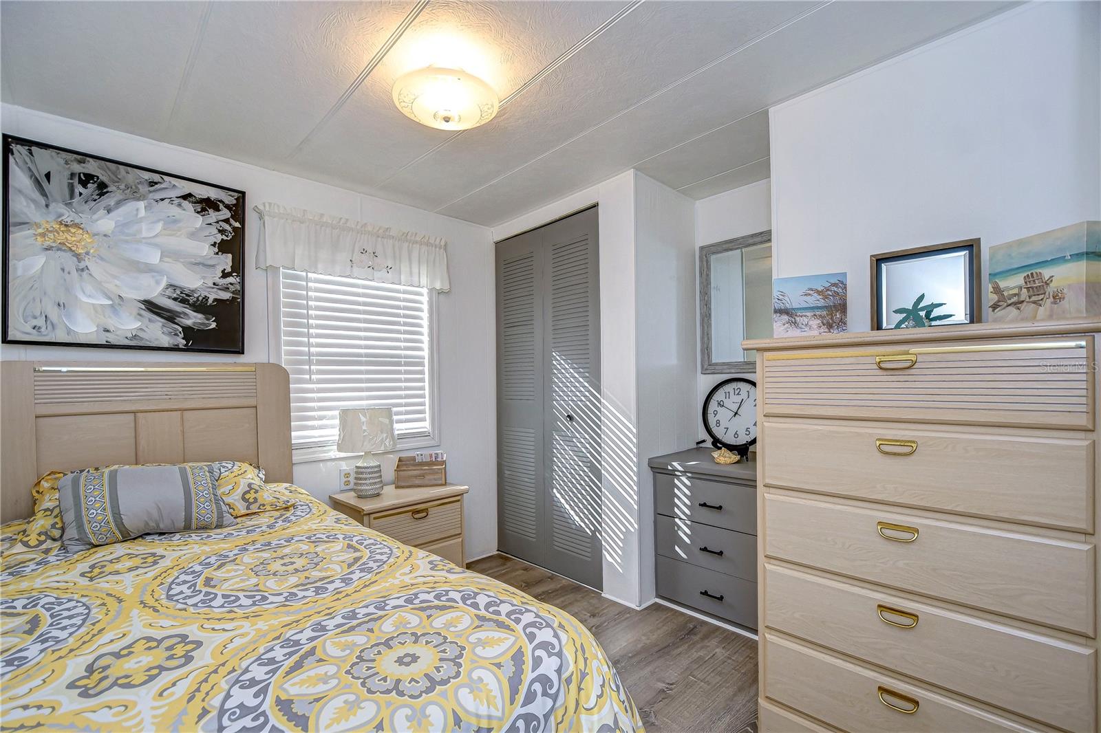 TB8437272 Property Photo