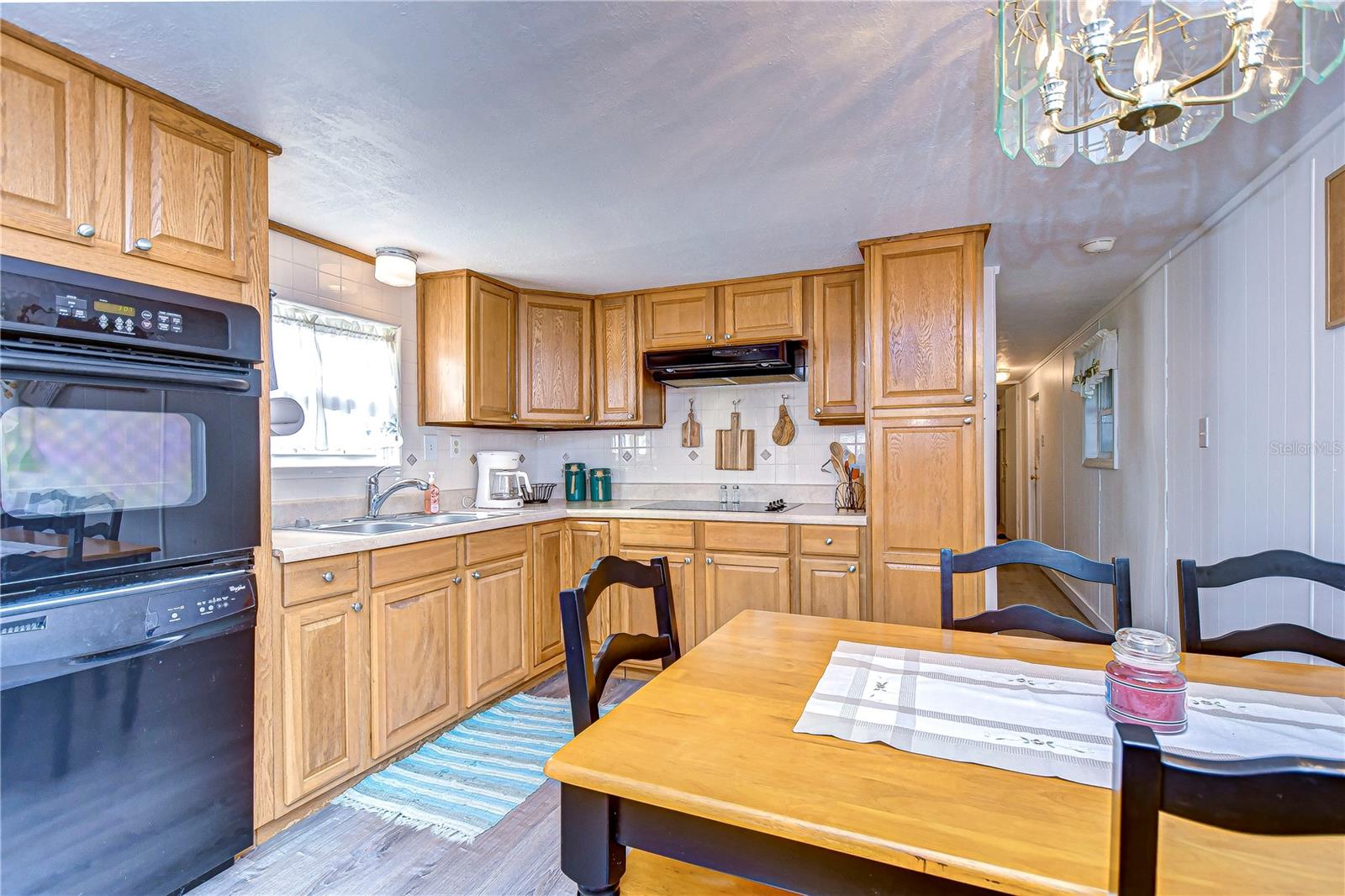 TB8437272 Property Photo