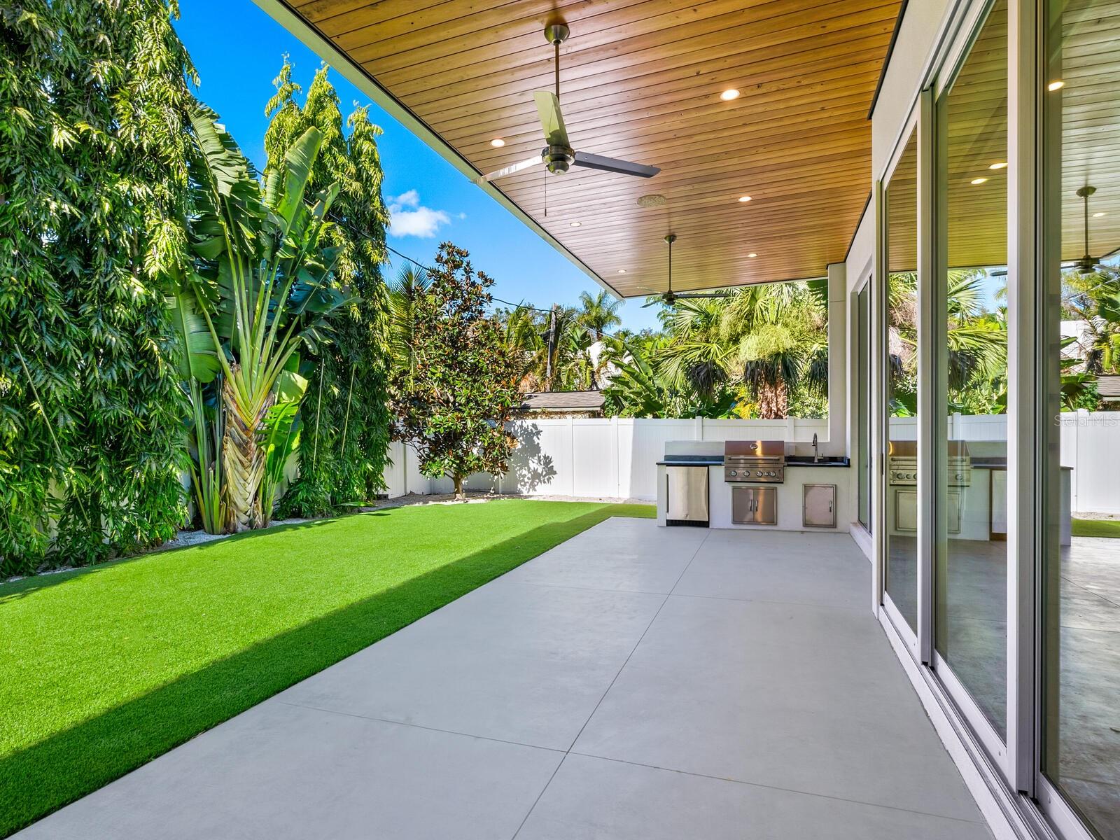 A4668284 Property Photo