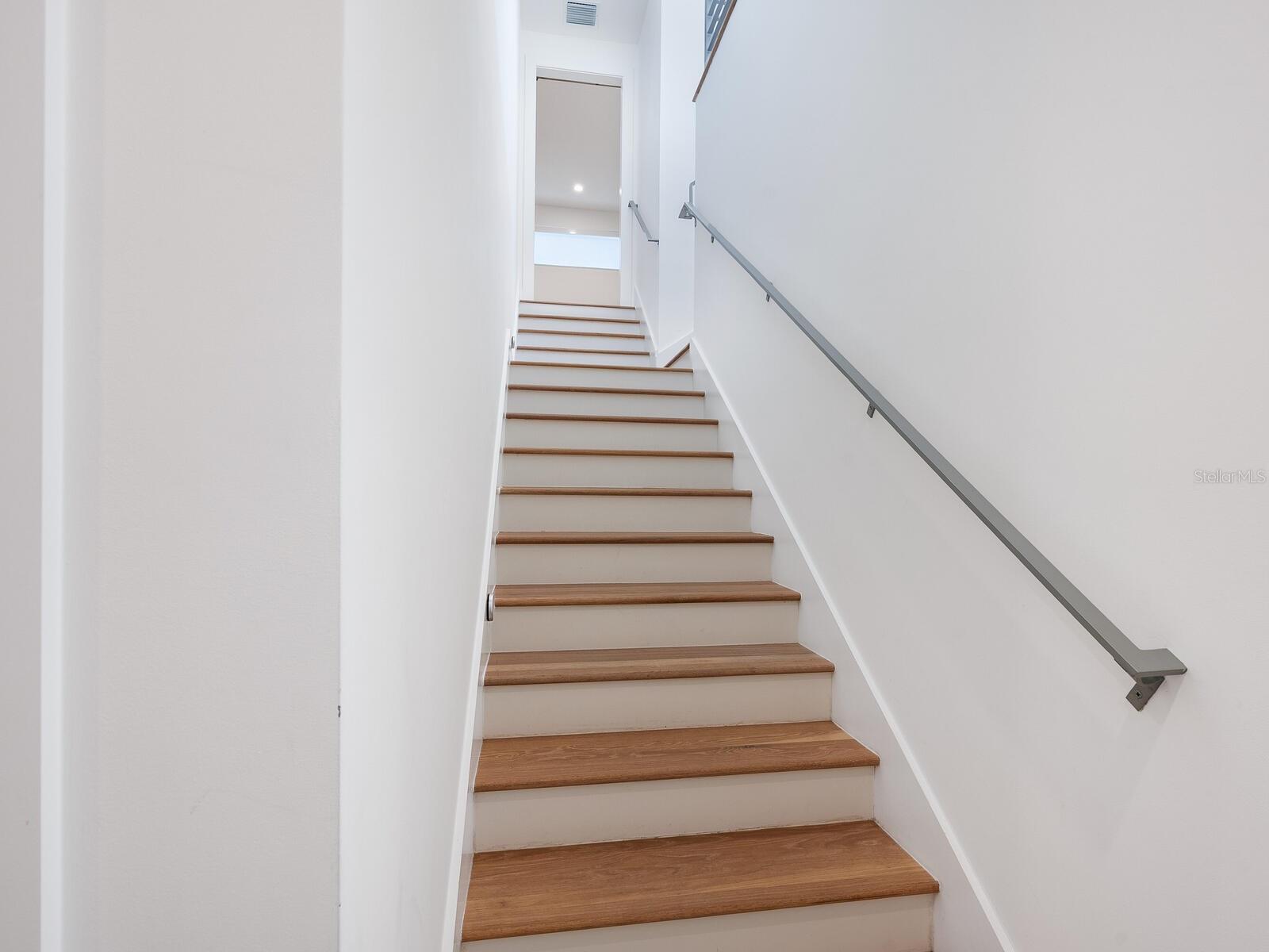 A4668284 Property Photo