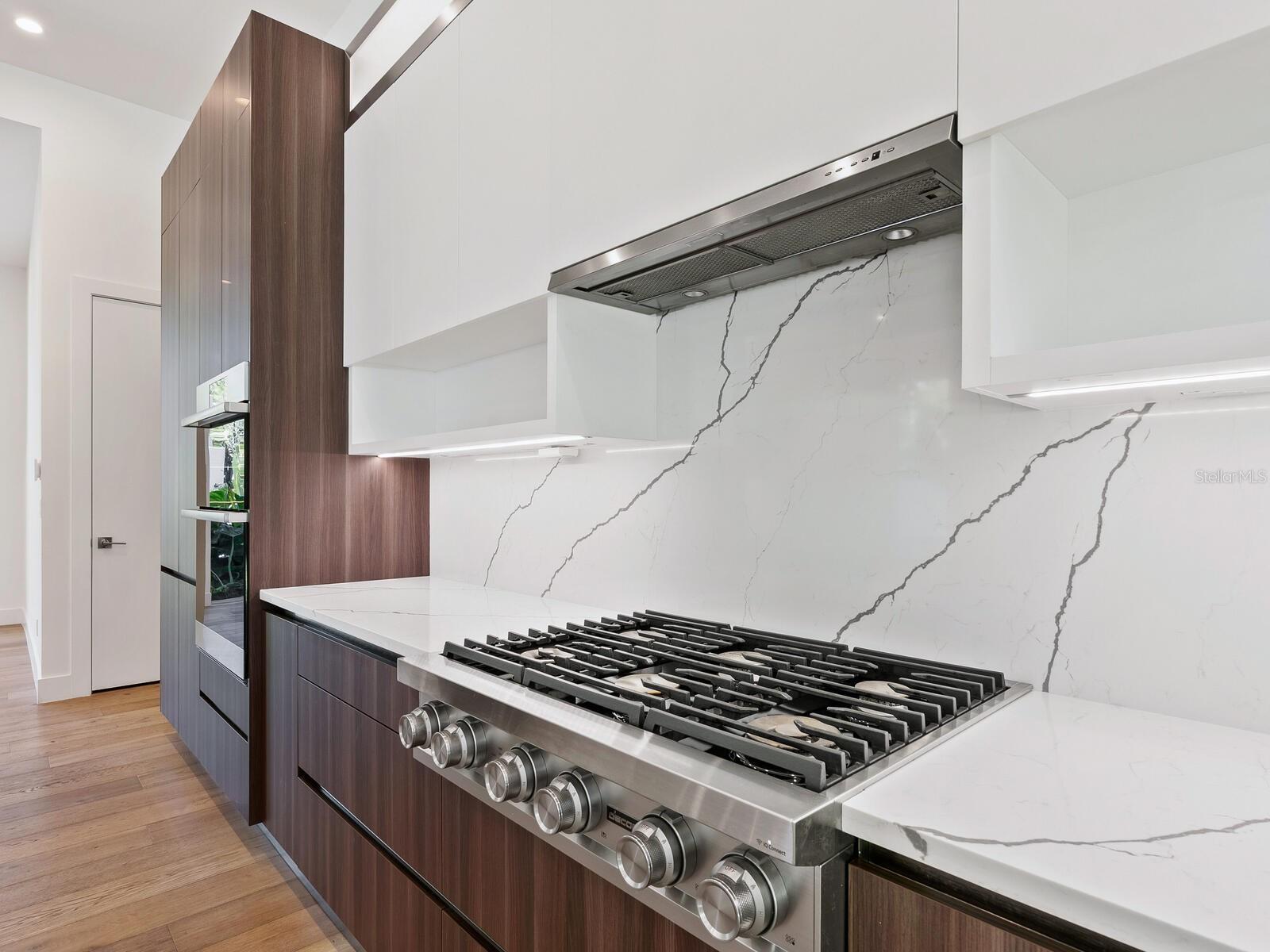 A4668284 Property Photo