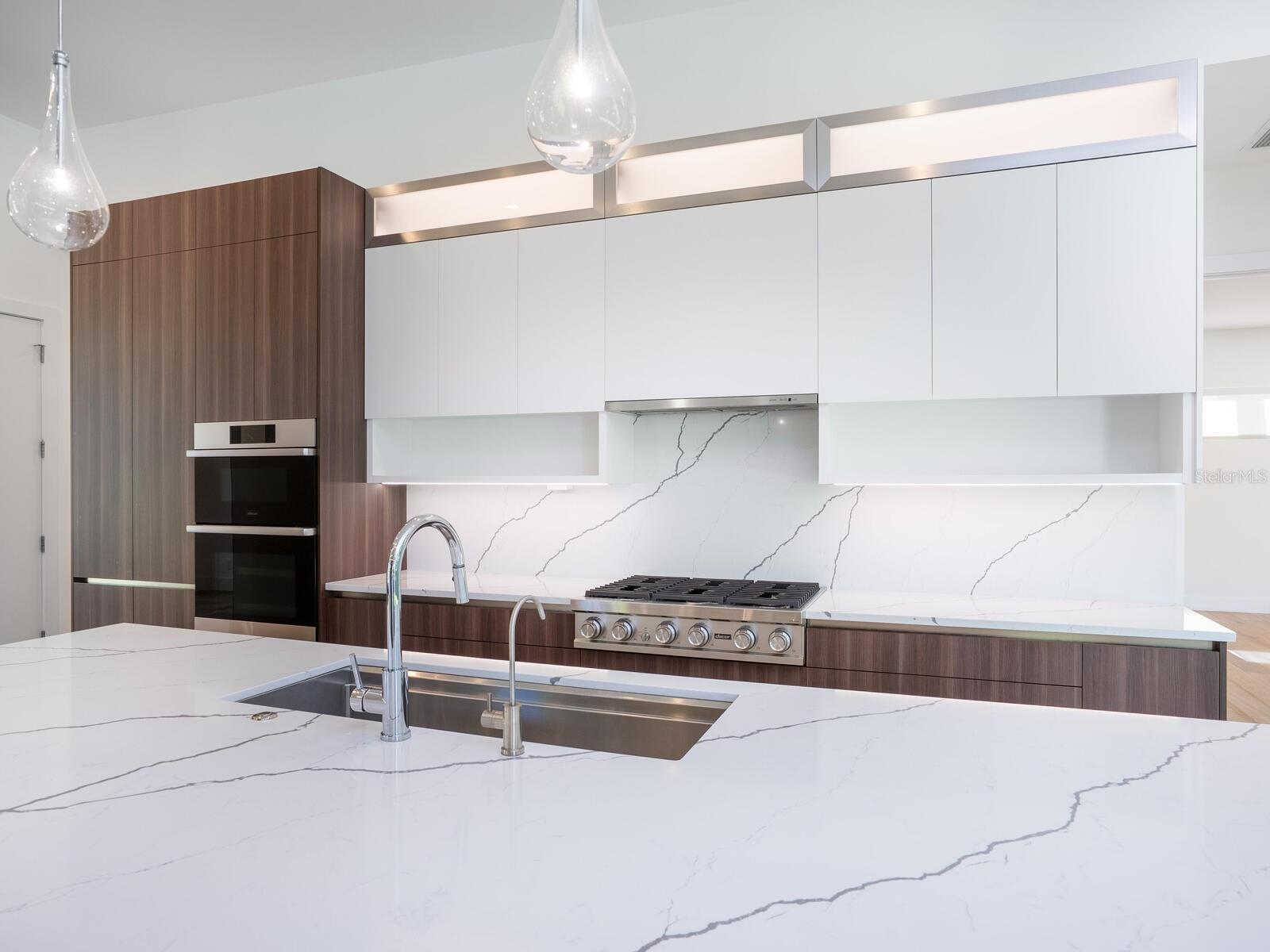 A4668284 Property Photo