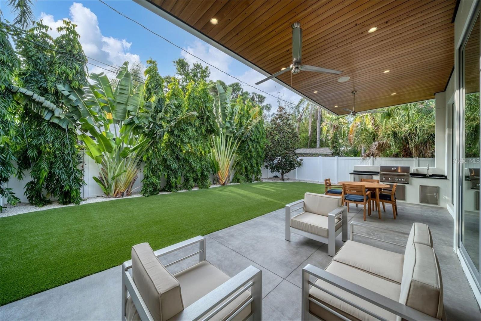 A4668284 Property Photo