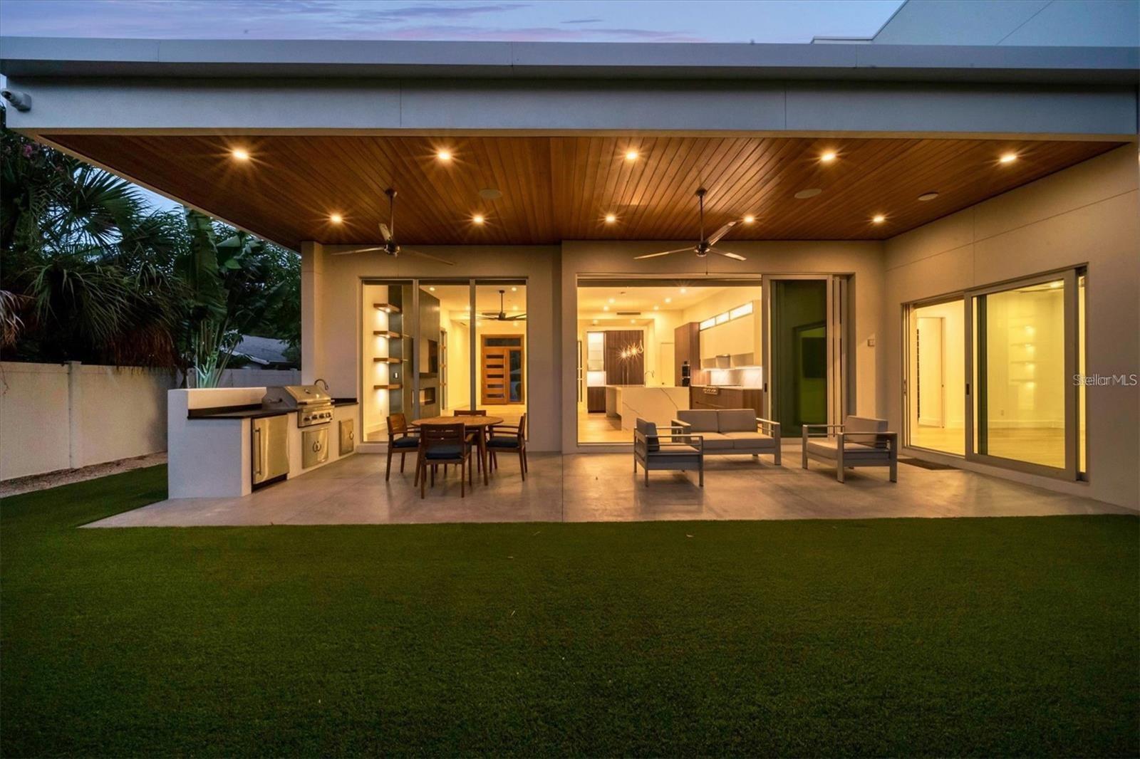 A4668284 Property Photo