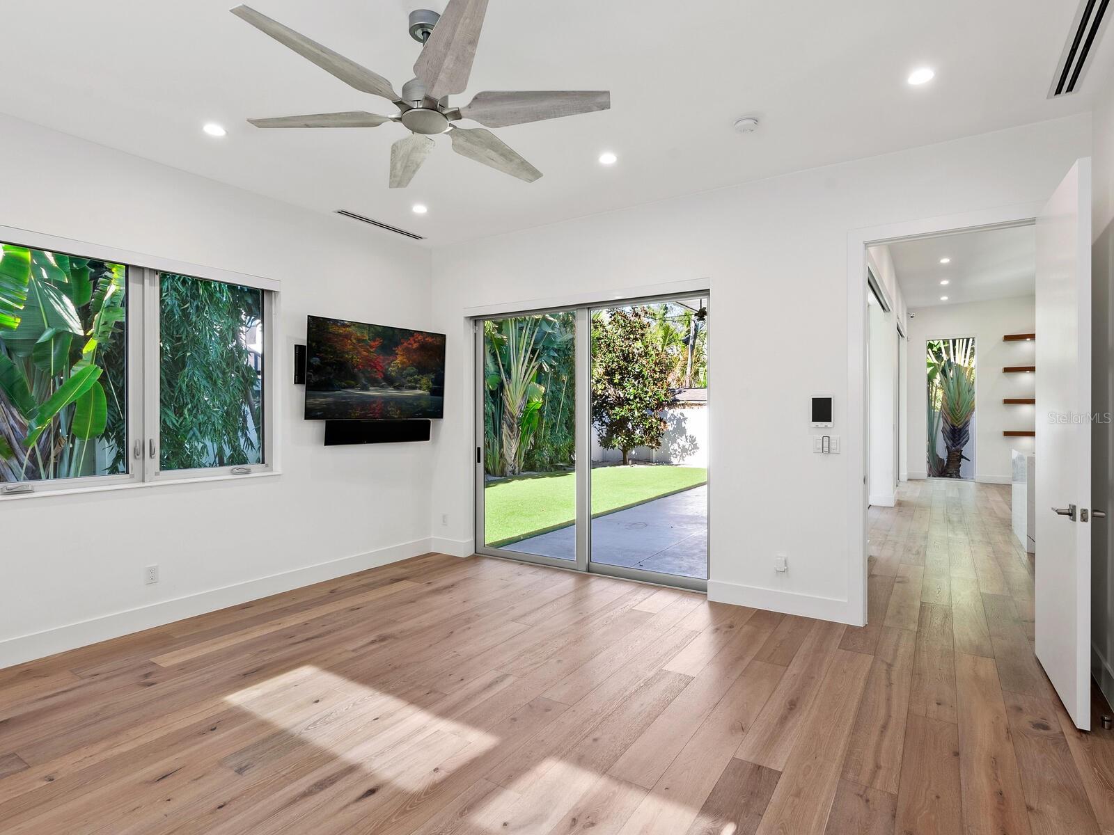 A4668284 Property Photo