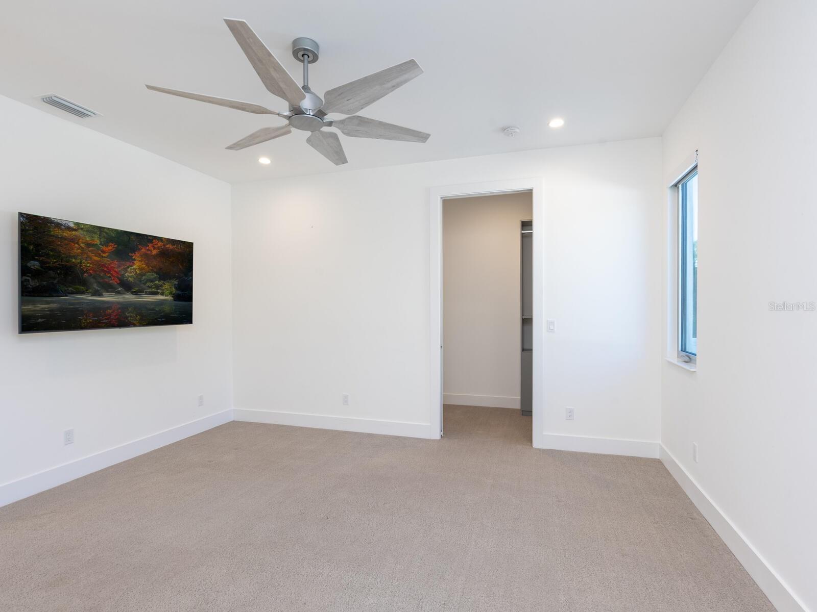 A4668284 Property Photo