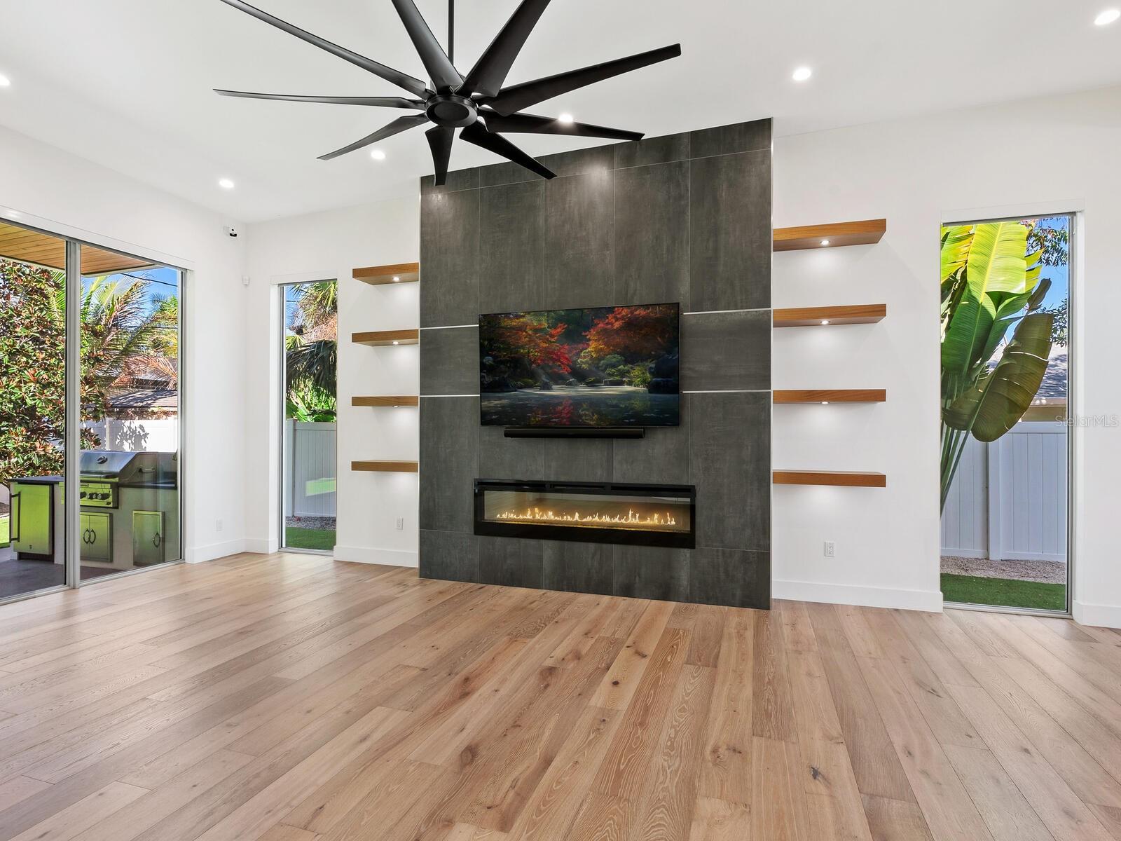 A4668284 Property Photo