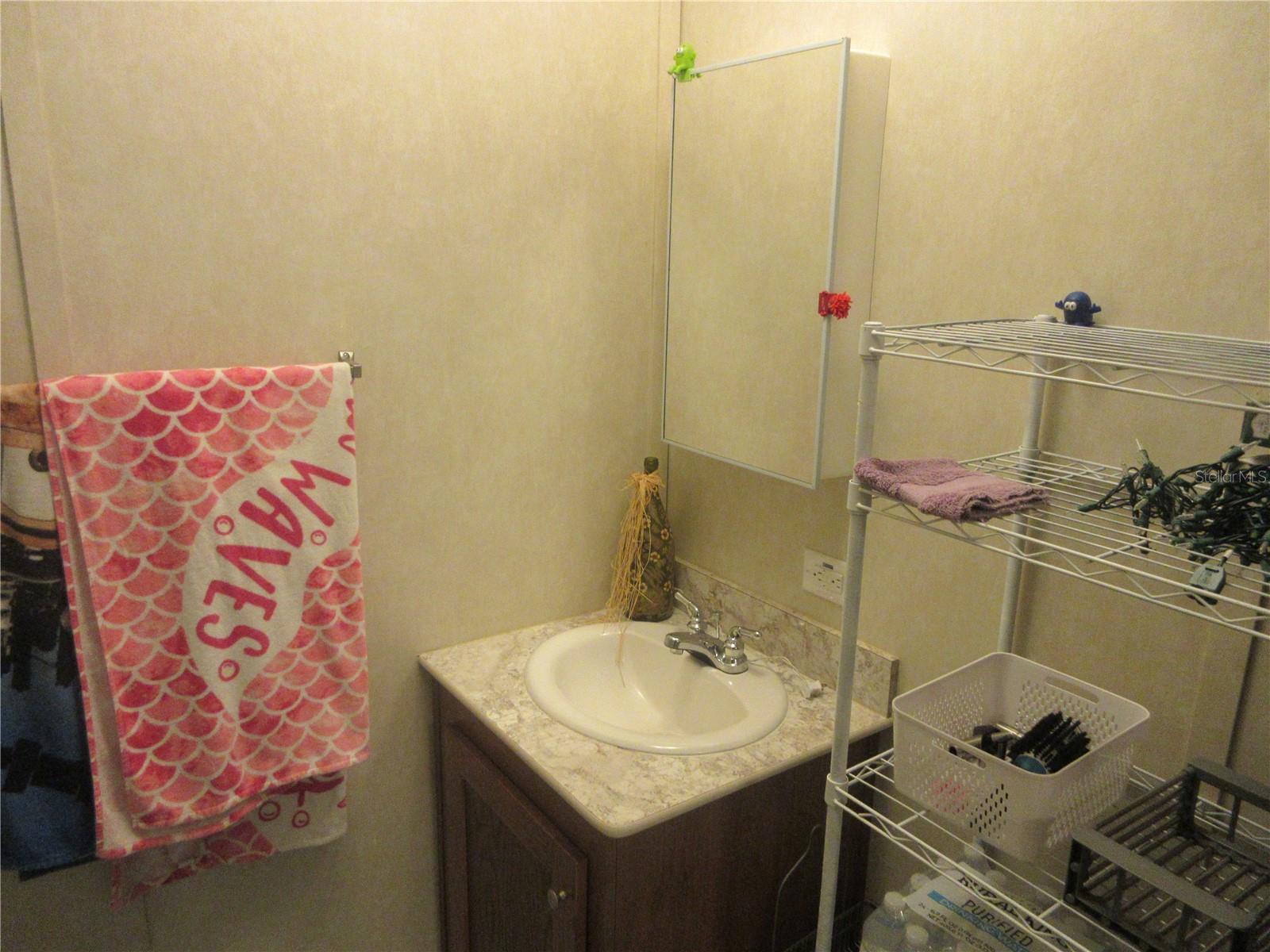 OM711383 Property Photo