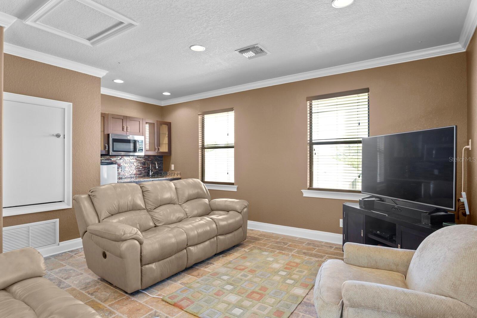 10506 CORY LAKE DR, TAMPA, FL, 33647