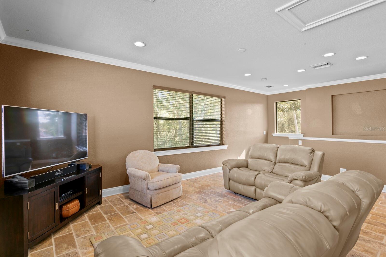 10506 CORY LAKE DR, TAMPA, FL, 33647