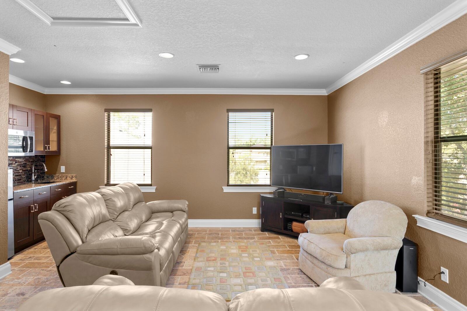 10506 CORY LAKE DR, TAMPA, FL, 33647