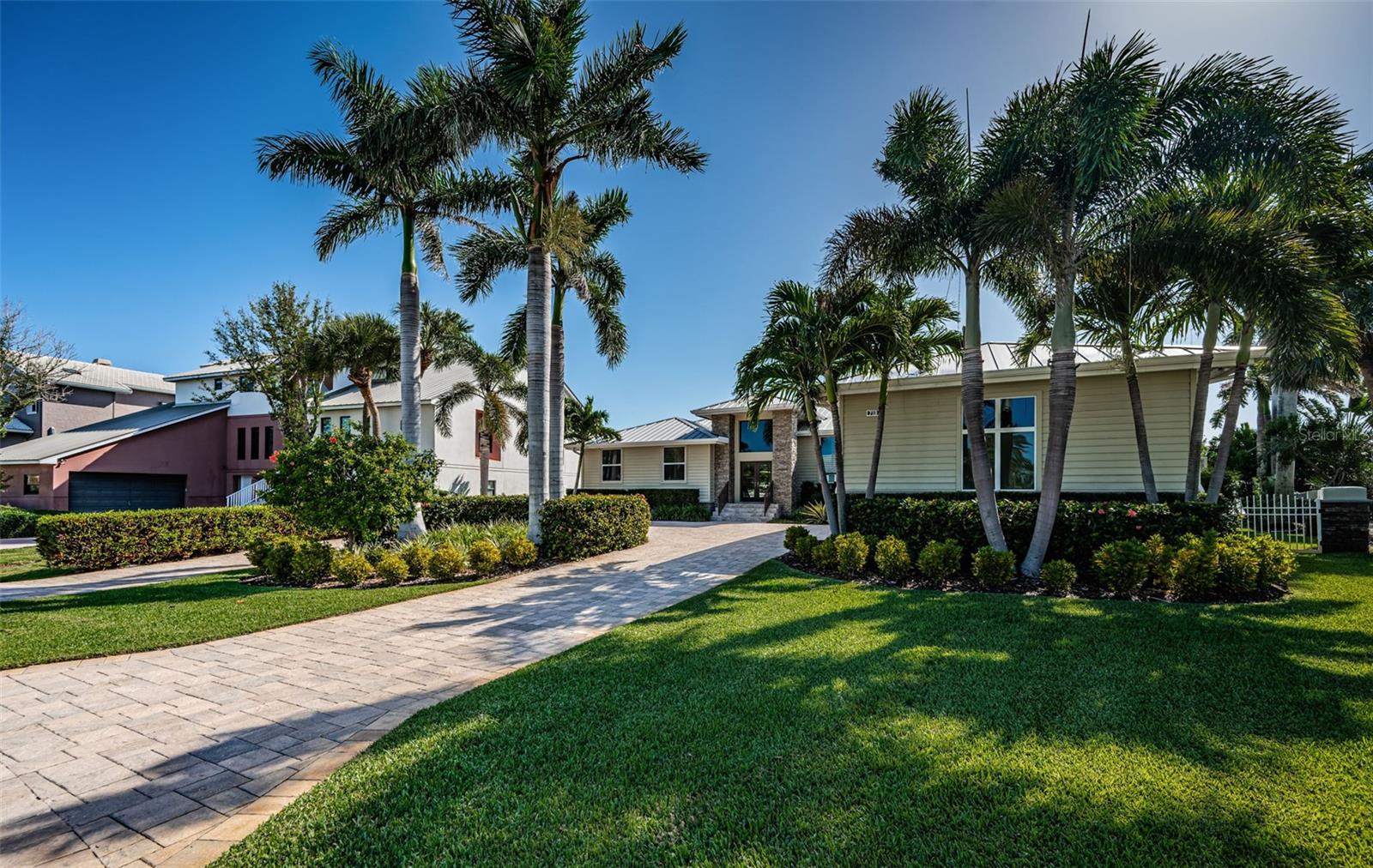 713 1ST AVE S, TIERRA VERDE, FL, 33715