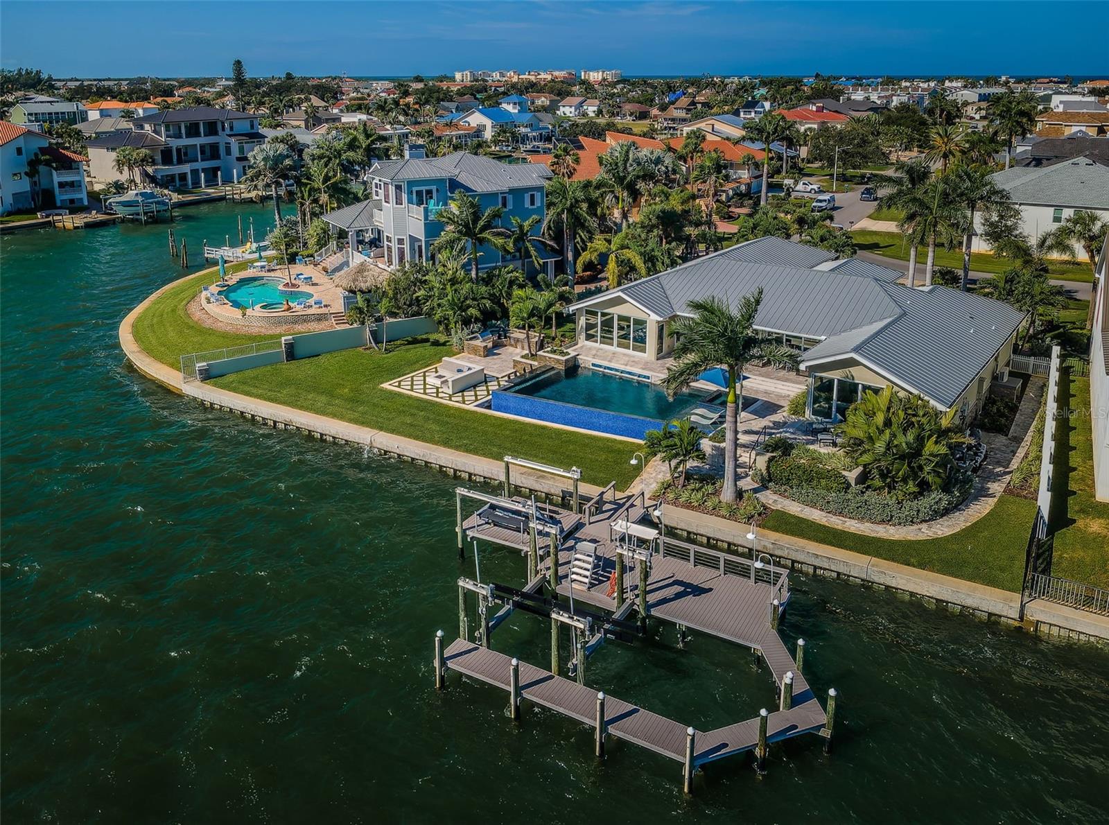 713 1ST AVE S, TIERRA VERDE, FL, 33715