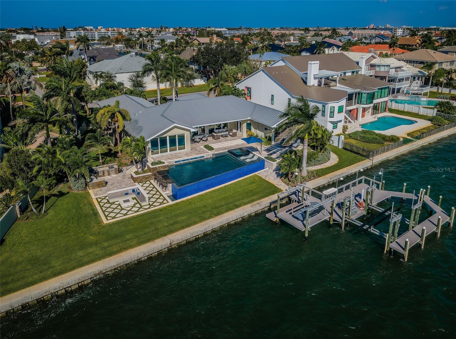 713 1ST AVE S, TIERRA VERDE, FL, 33715