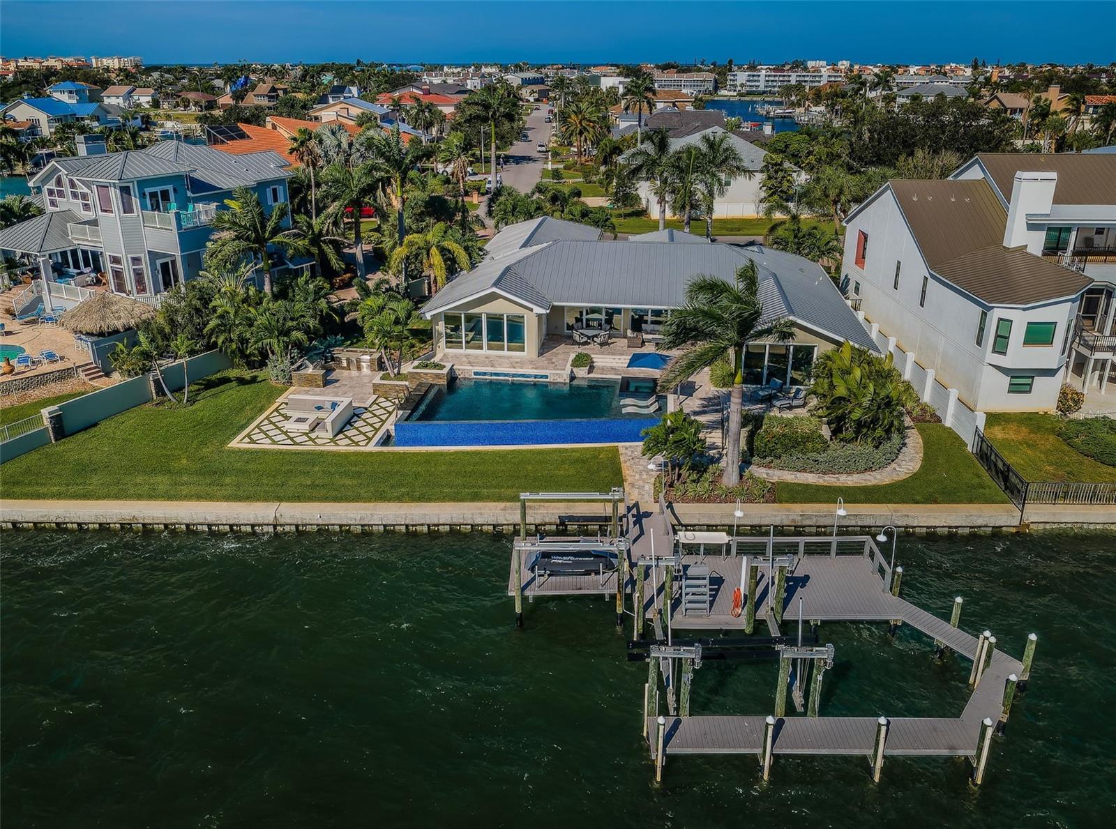 713 1ST AVE S, TIERRA VERDE, FL, 33715