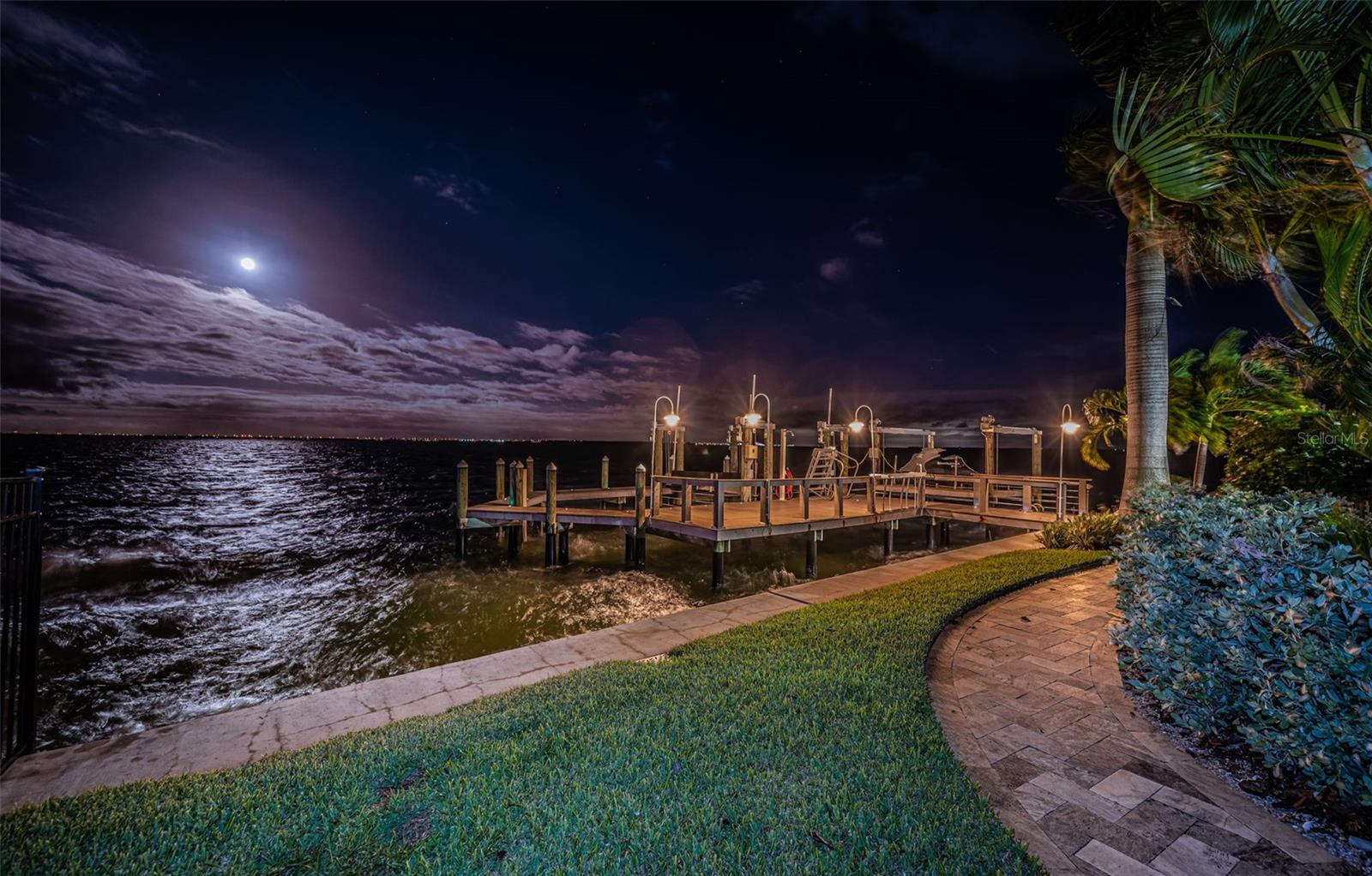 713 1ST AVE S, TIERRA VERDE, FL, 33715