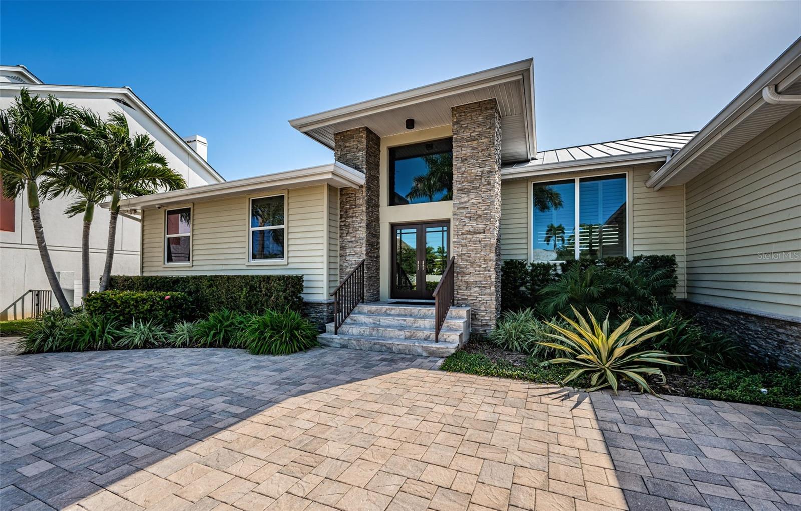 713 1ST AVE S, TIERRA VERDE, FL, 33715