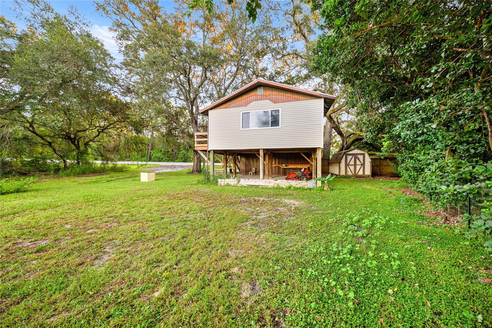 6490 SE 180TH AVENUE RD, OCKLAWAHA, FL, 32179
