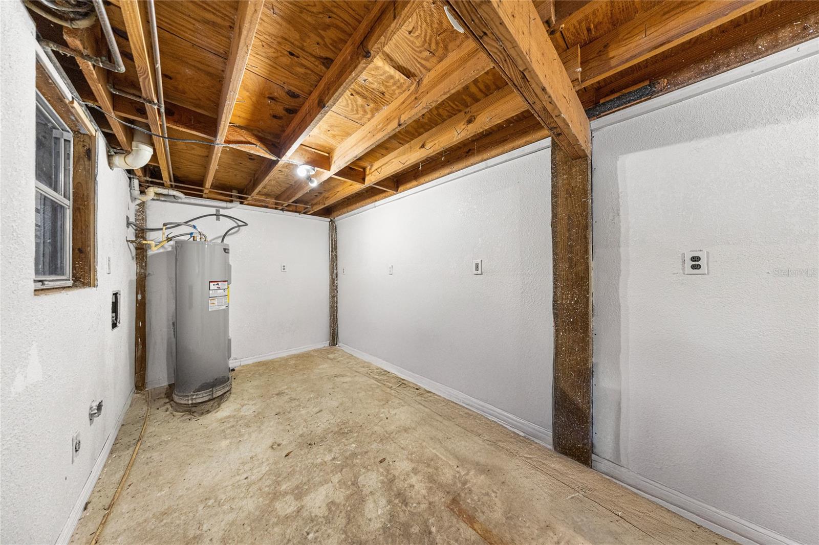 6490 SE 180TH AVENUE RD, OCKLAWAHA, FL, 32179