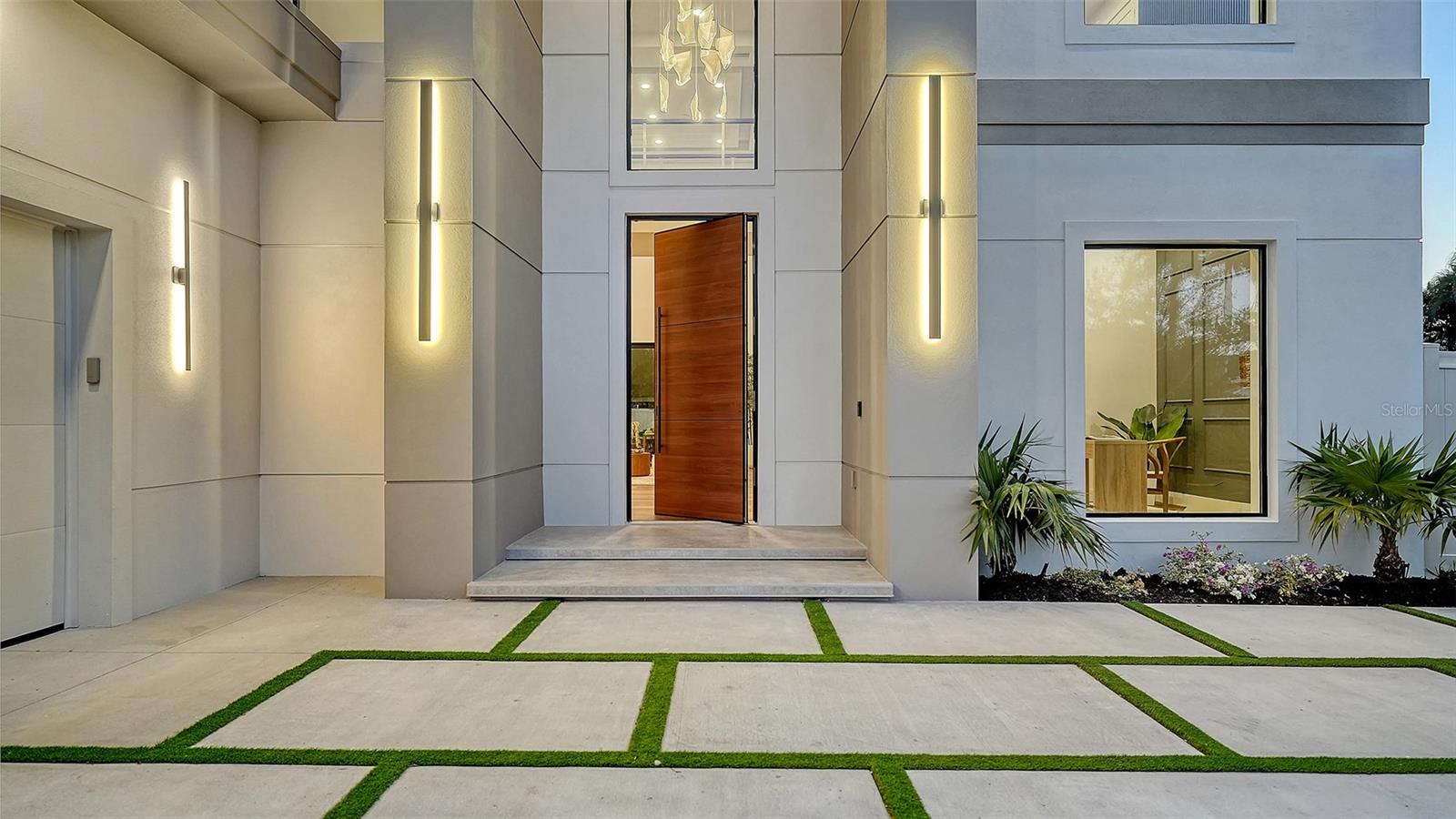 A4668324 Property Photo