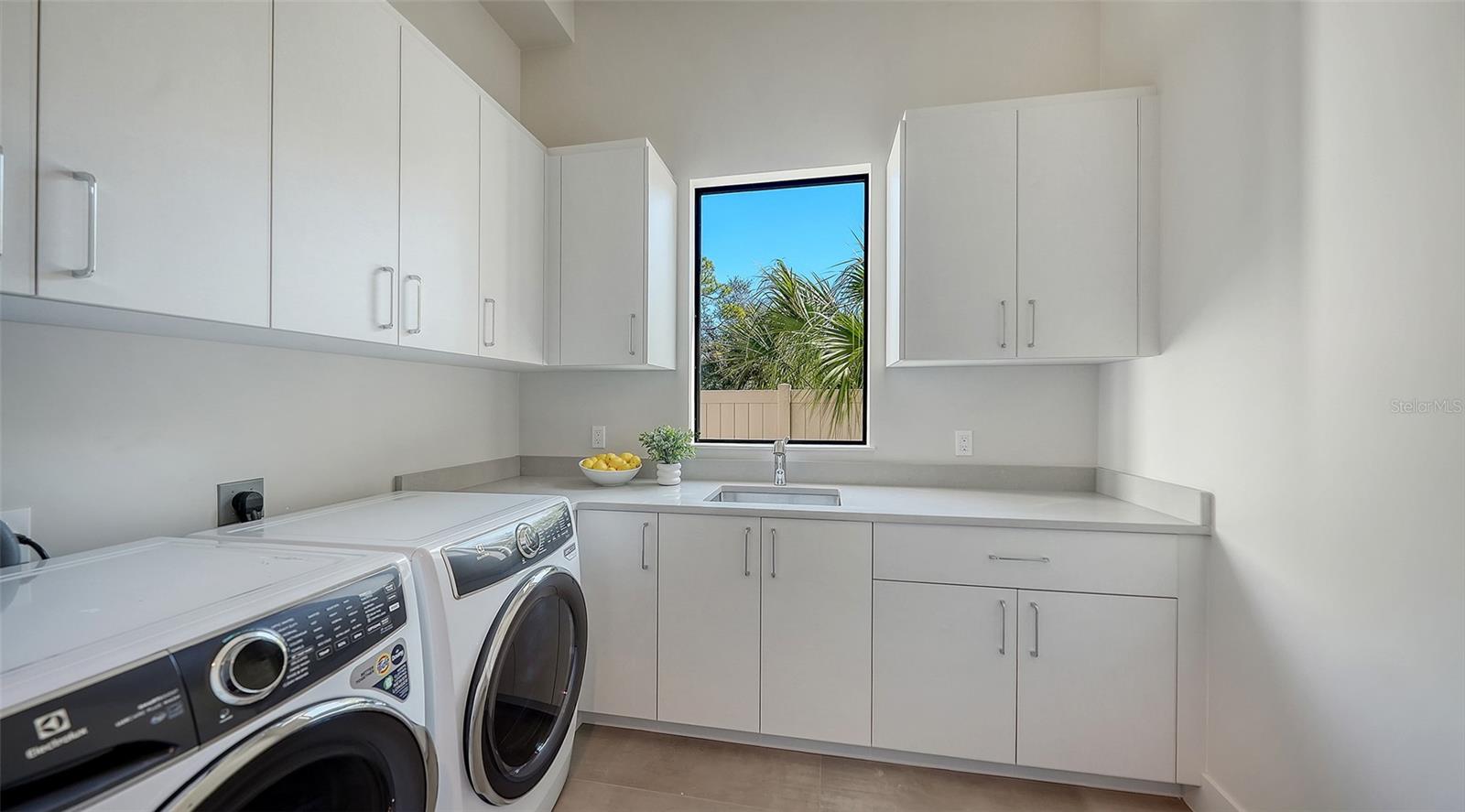 A4668324 Property Photo