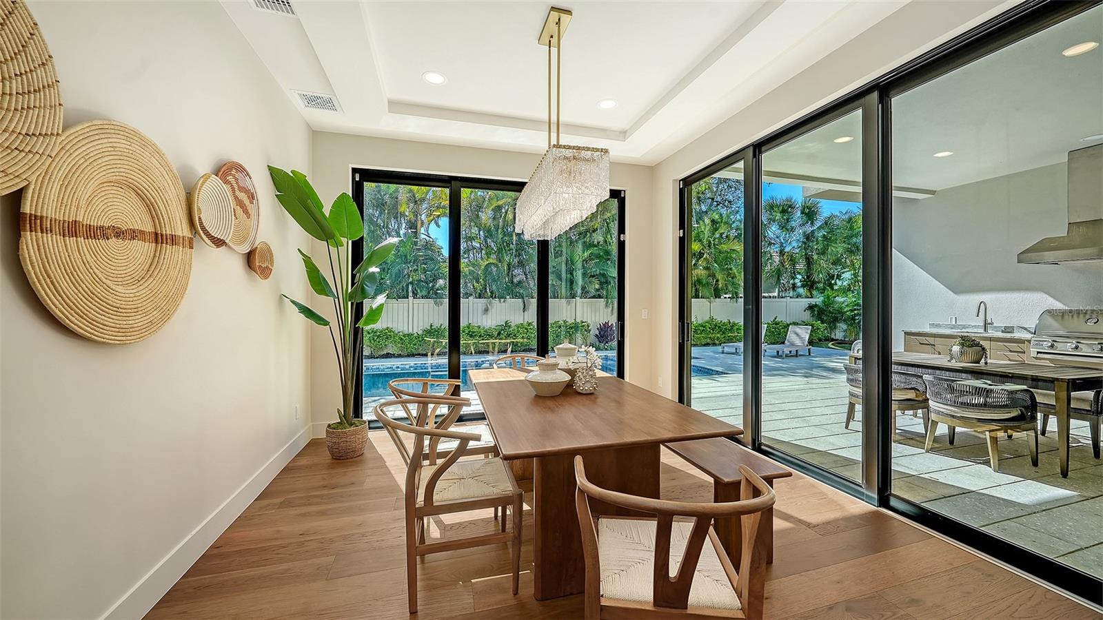 A4668324 Property Photo