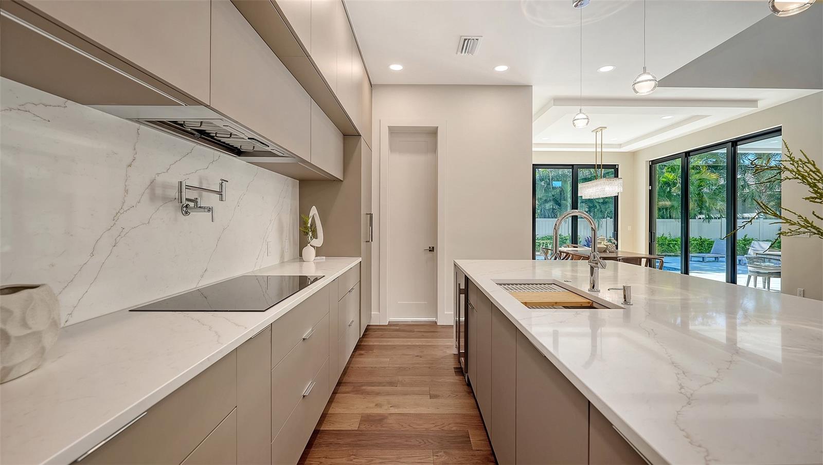 A4668324 Property Photo