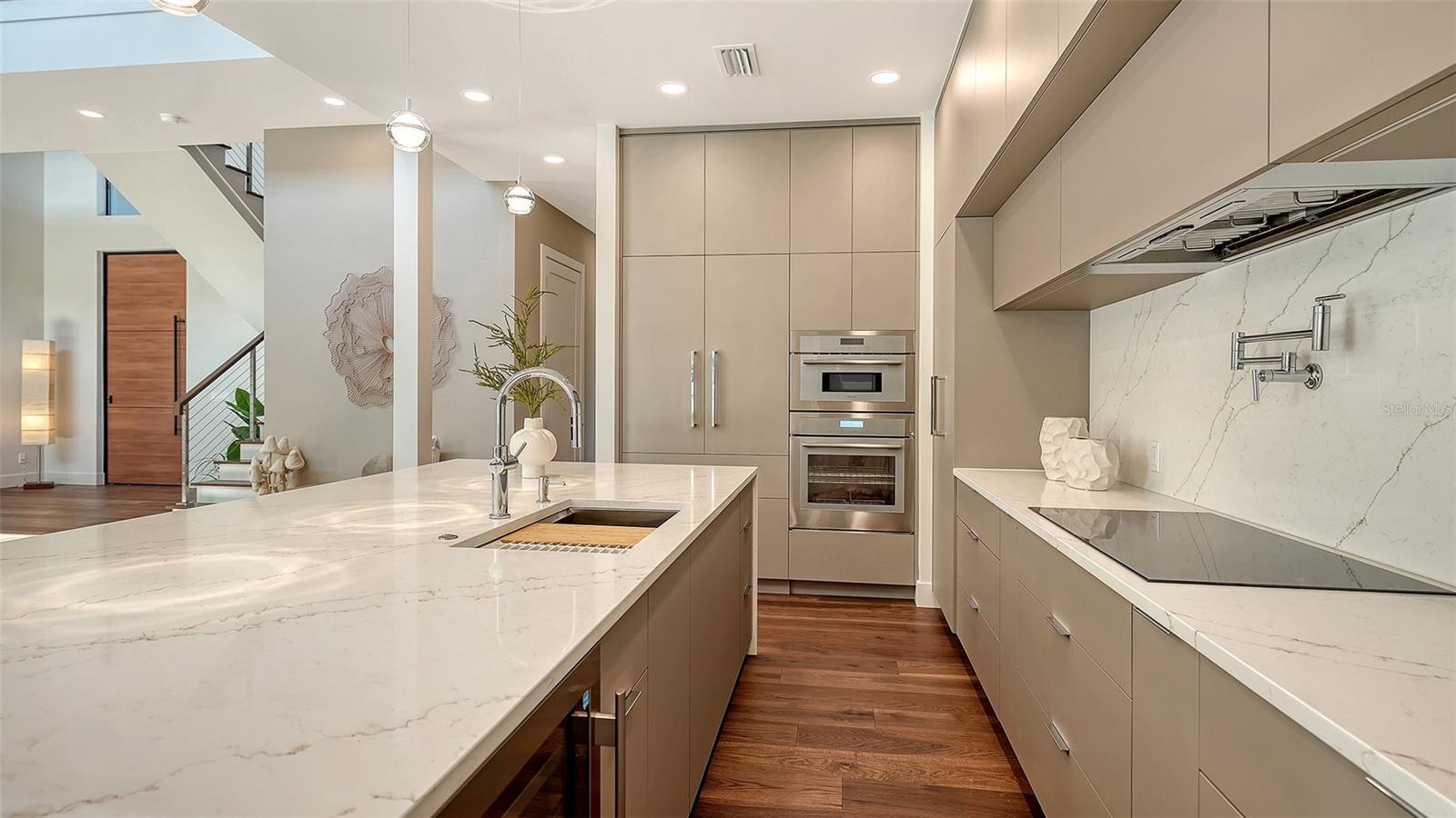 A4668324 Property Photo