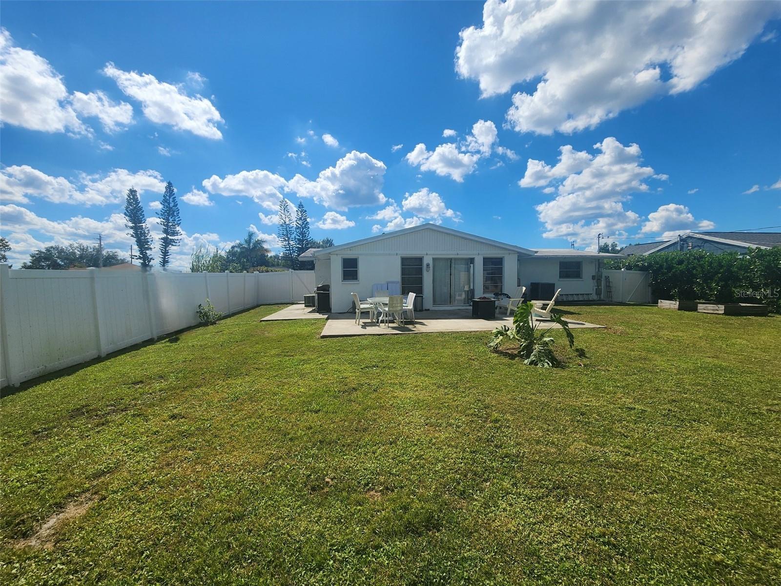 184 NORFOLK AVE NW, PORT CHARLOTTE, FL, 33952