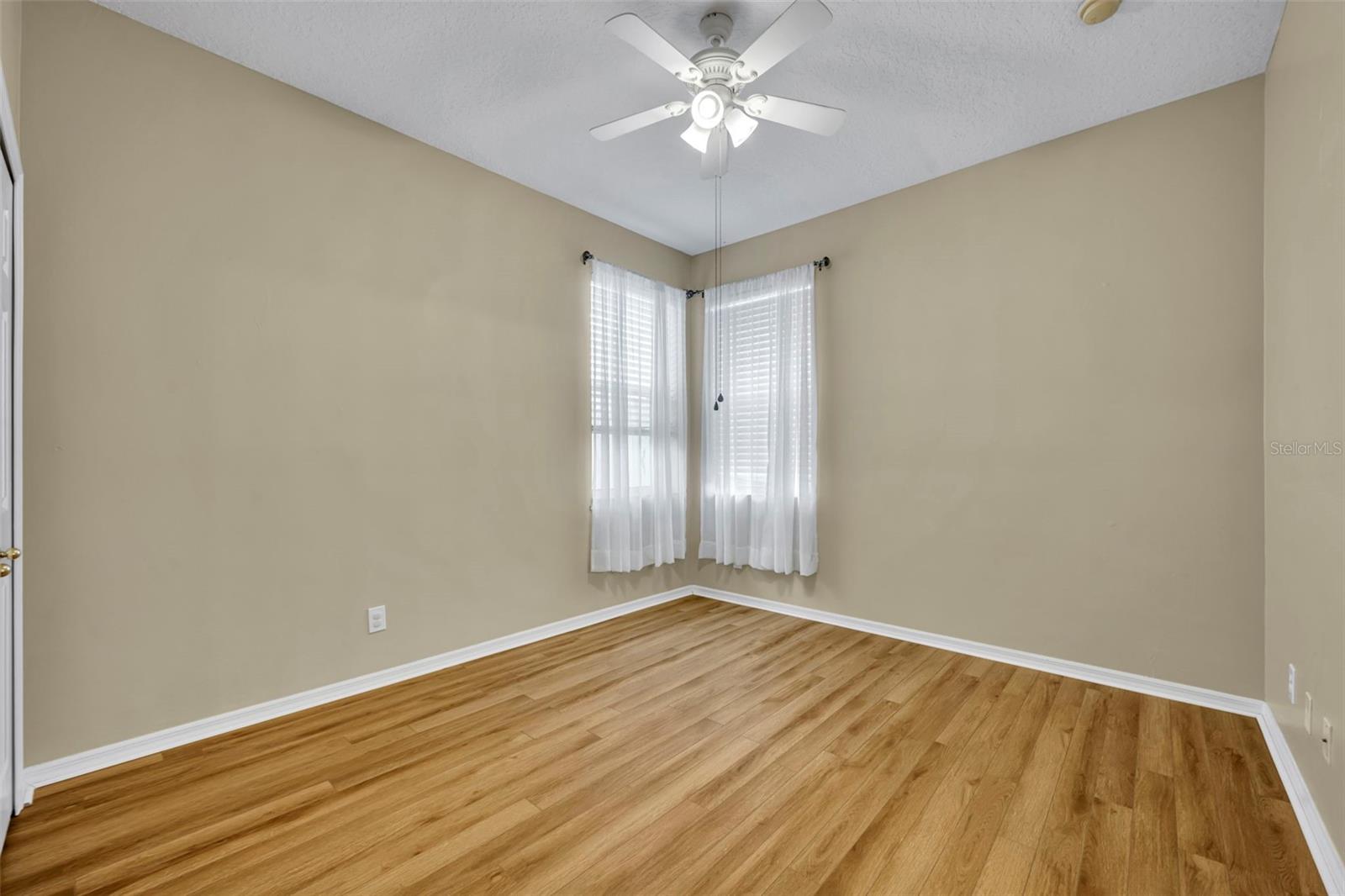 345 ROYAL LIVERPOOL LN, ORLANDO, FL, 32828