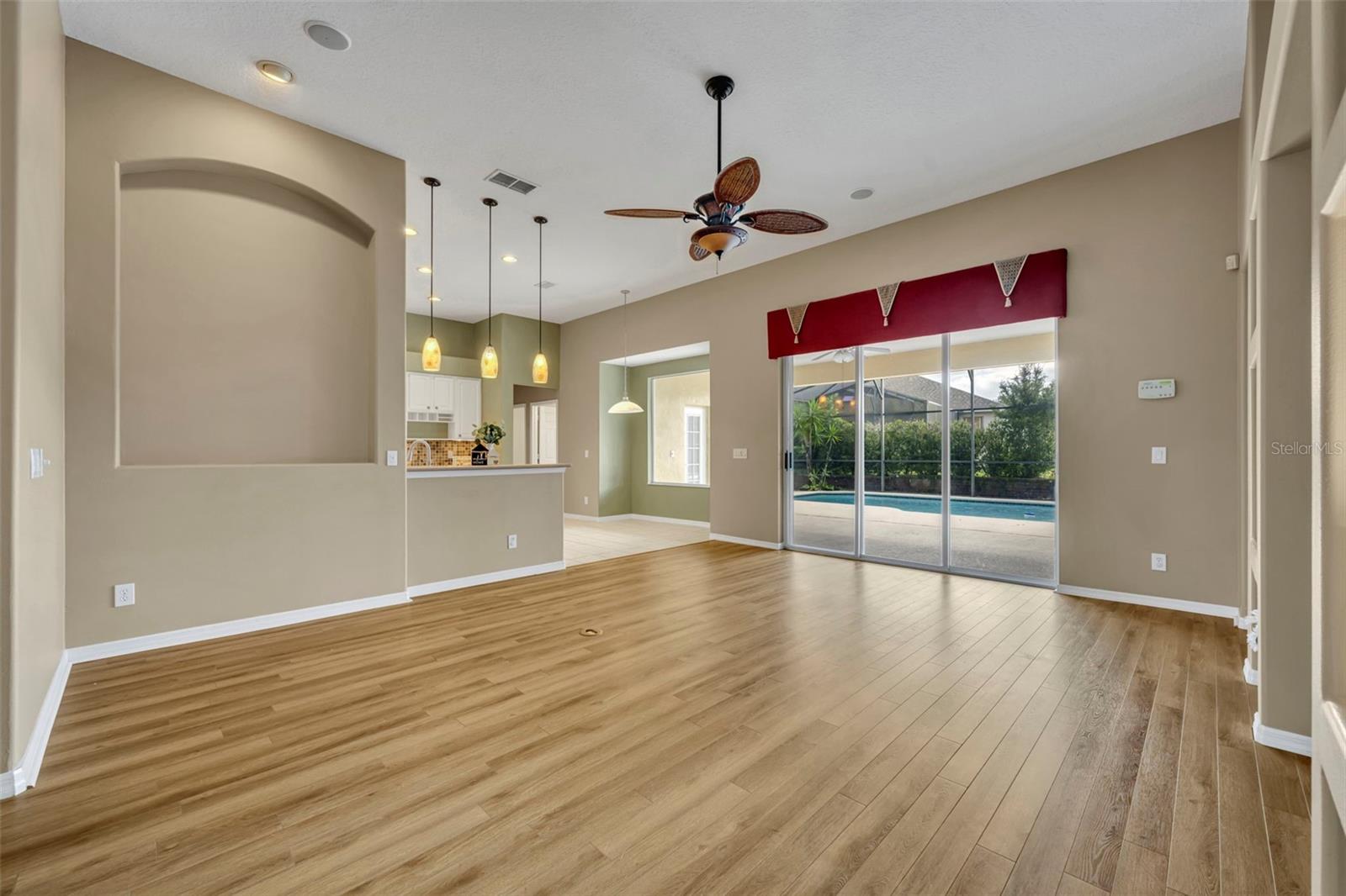 345 ROYAL LIVERPOOL LN, ORLANDO, FL, 32828