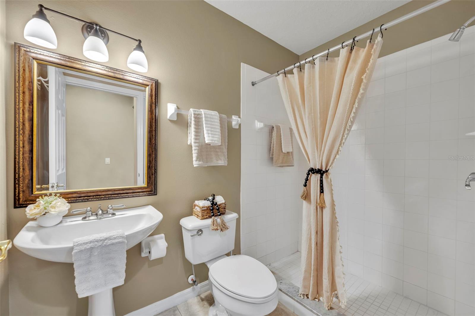 345 ROYAL LIVERPOOL LN, ORLANDO, FL, 32828