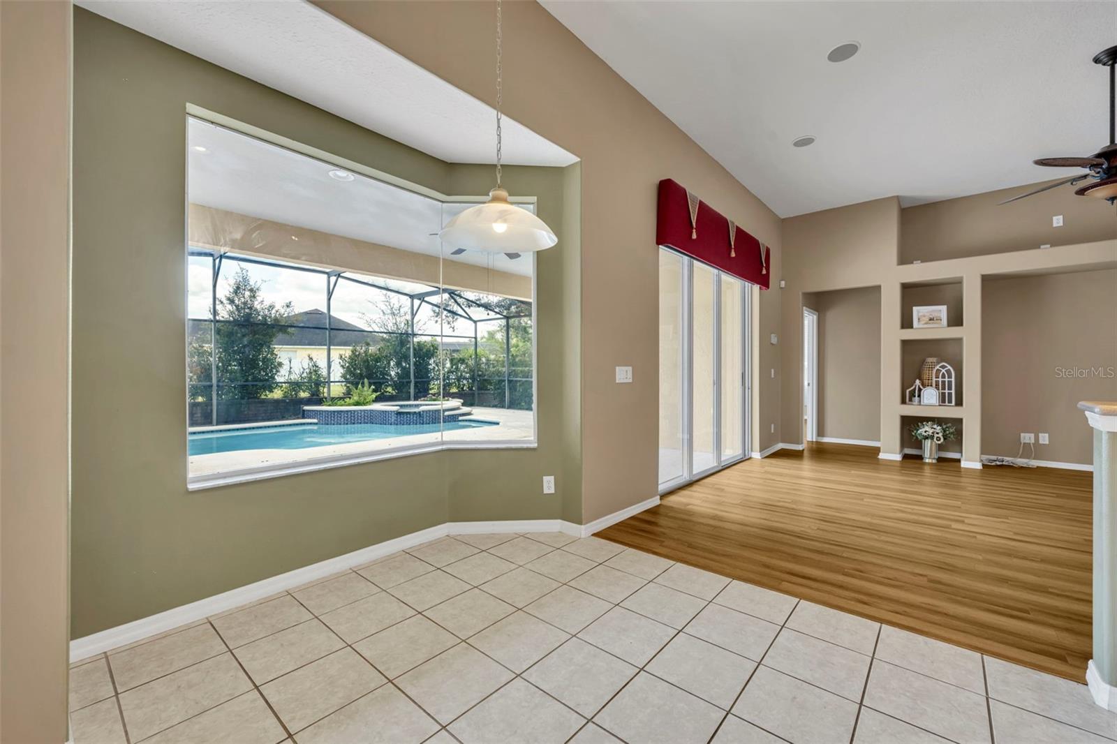 345 ROYAL LIVERPOOL LN, ORLANDO, FL, 32828