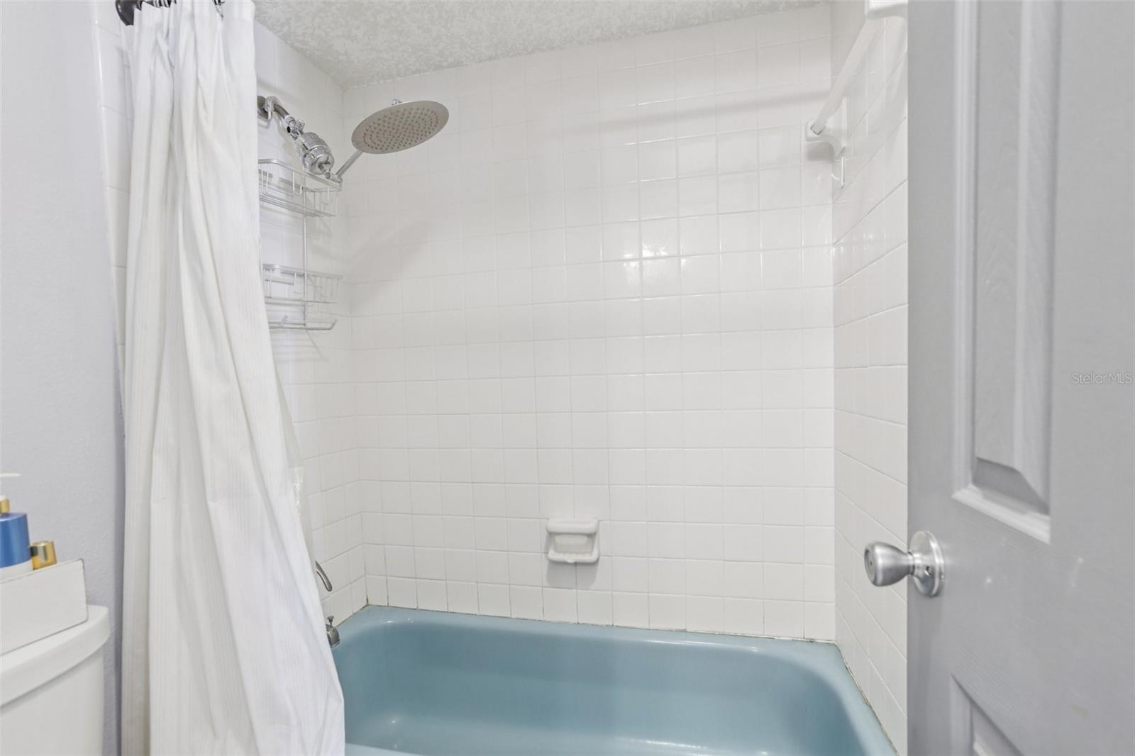 1203 BEACON HILL DR, TAMPA, FL, 33613